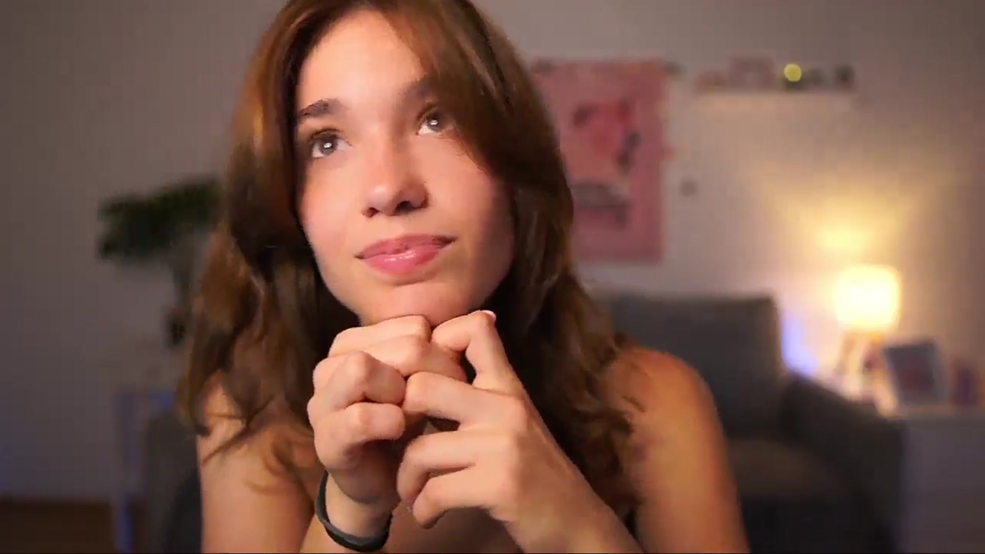 Gallery image thumbnail from Kissiecat's myfreecams stream on, 08/15/2025, 13:24 image 6 of 20