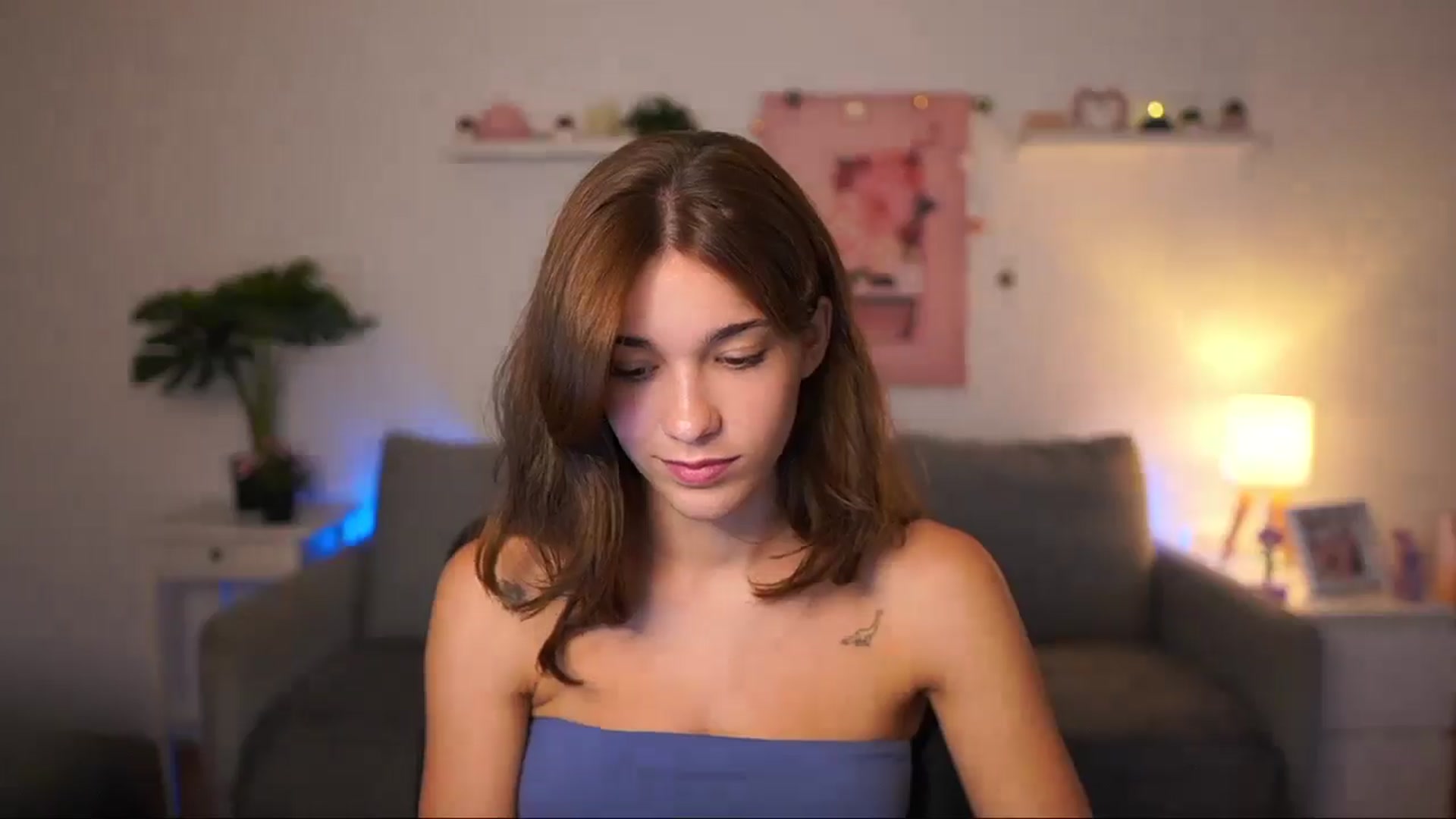 Gallery image thumbnail from Kissiecat's myfreecams stream on, 08/18/2025, 13:40 image 11 of 20
