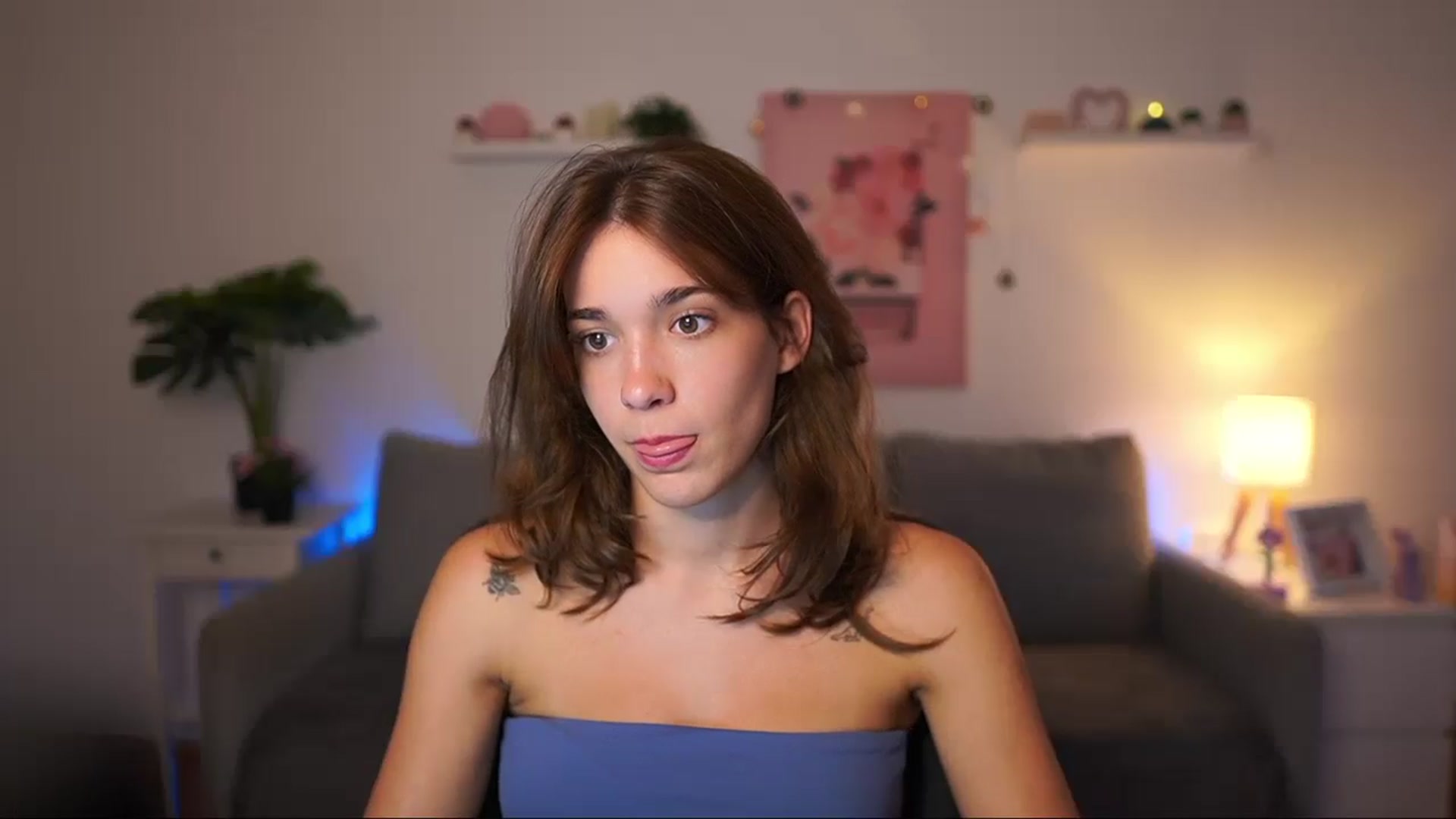 Gallery image thumbnail from Kissiecat's myfreecams stream on, 08/18/2025, 14:56 image 16 of 20
