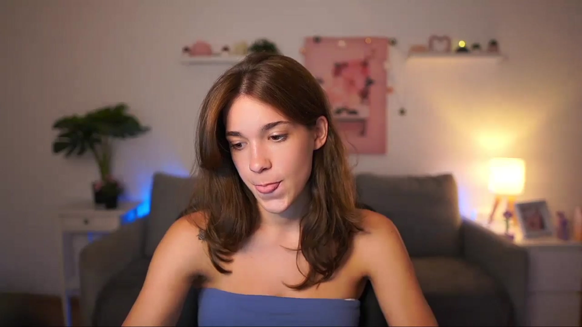 Gallery image thumbnail from Kissiecat's myfreecams stream on, 08/18/2025, 15:59 image 18 of 20