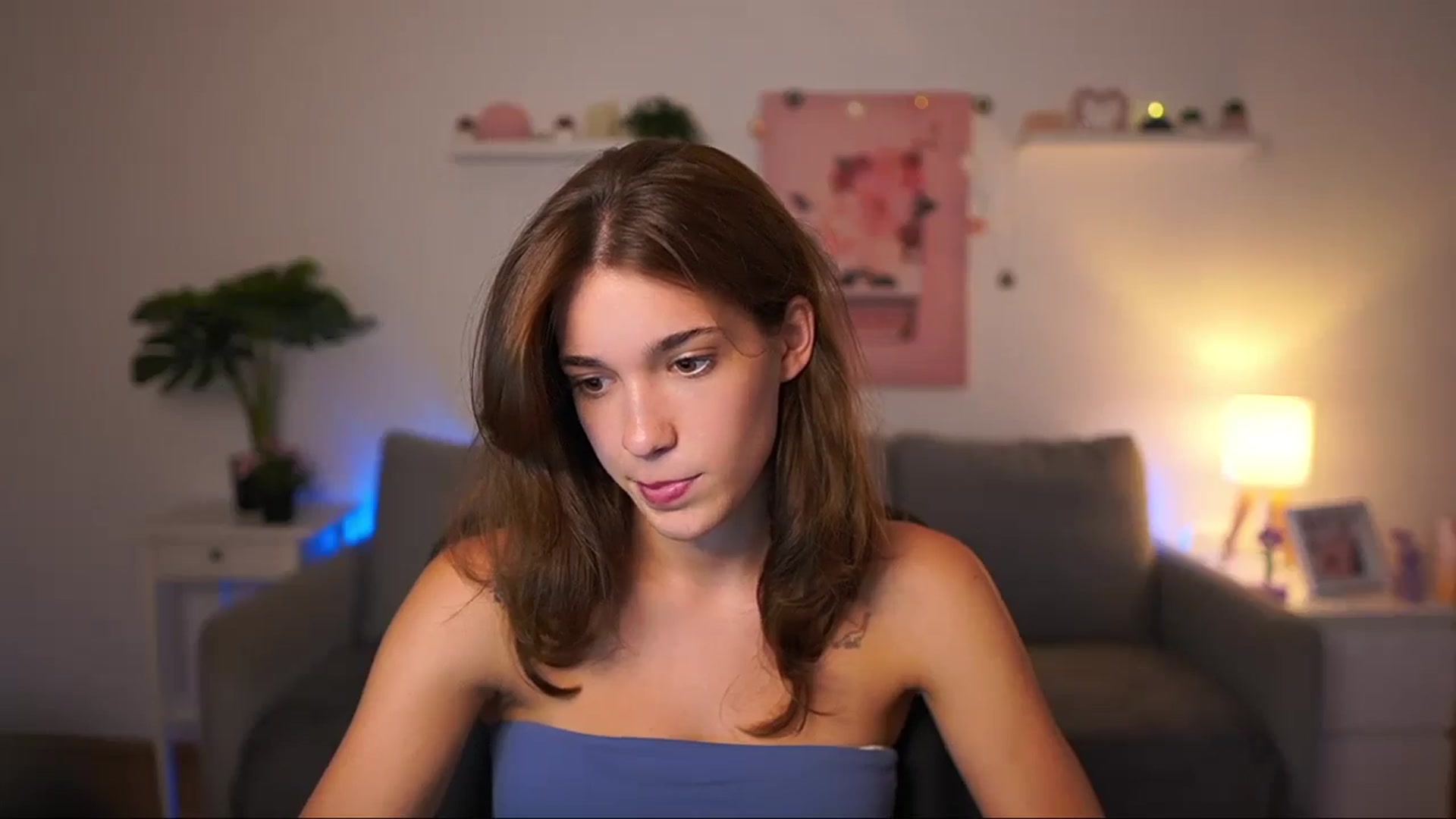 Gallery image thumbnail from Kissiecat's myfreecams stream on, 08/18/2025, 15:59 image 11 of 20