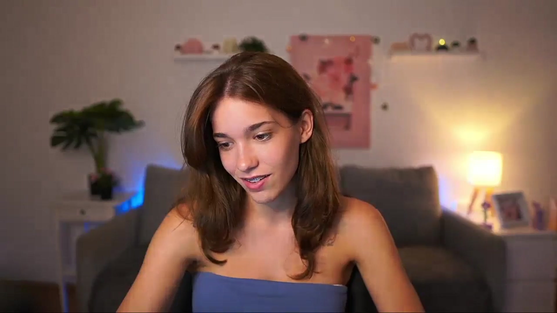 Gallery image thumbnail from Kissiecat's myfreecams stream on, 08/18/2025, 15:59 image 10 of 20