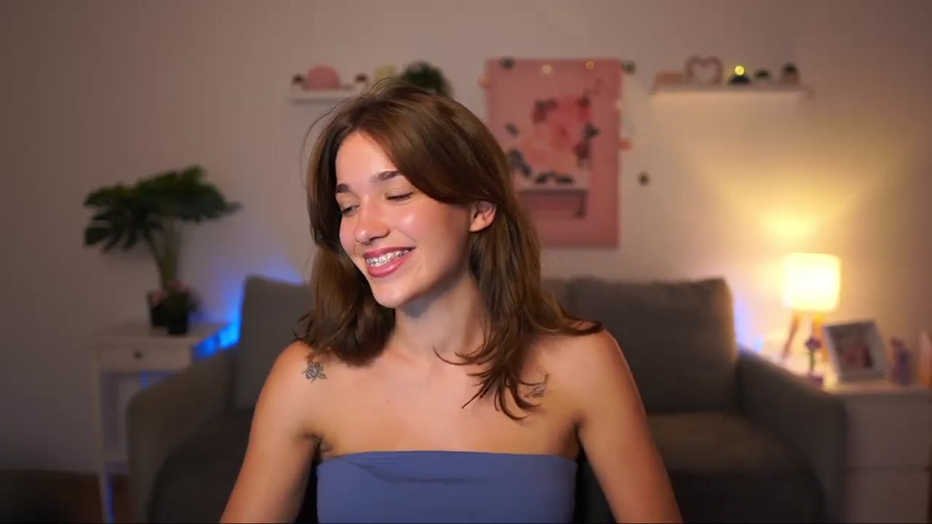 Gallery image thumbnail from Kissiecat's myfreecams stream on, 08/18/2025, 17:34 image 9 of 20
