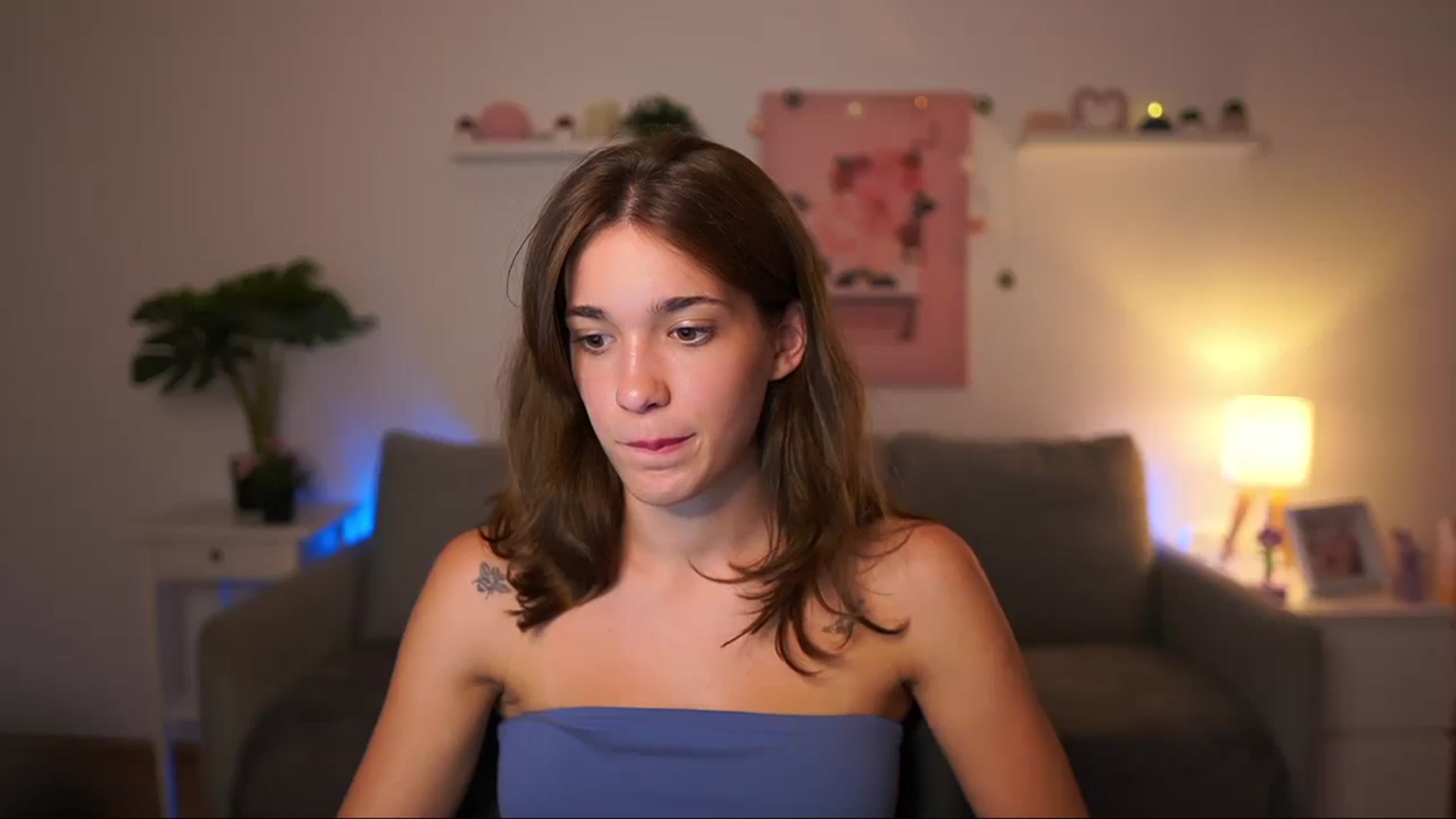 Gallery image thumbnail from Kissiecat's myfreecams stream on, 08/18/2025, 17:34 image 16 of 20