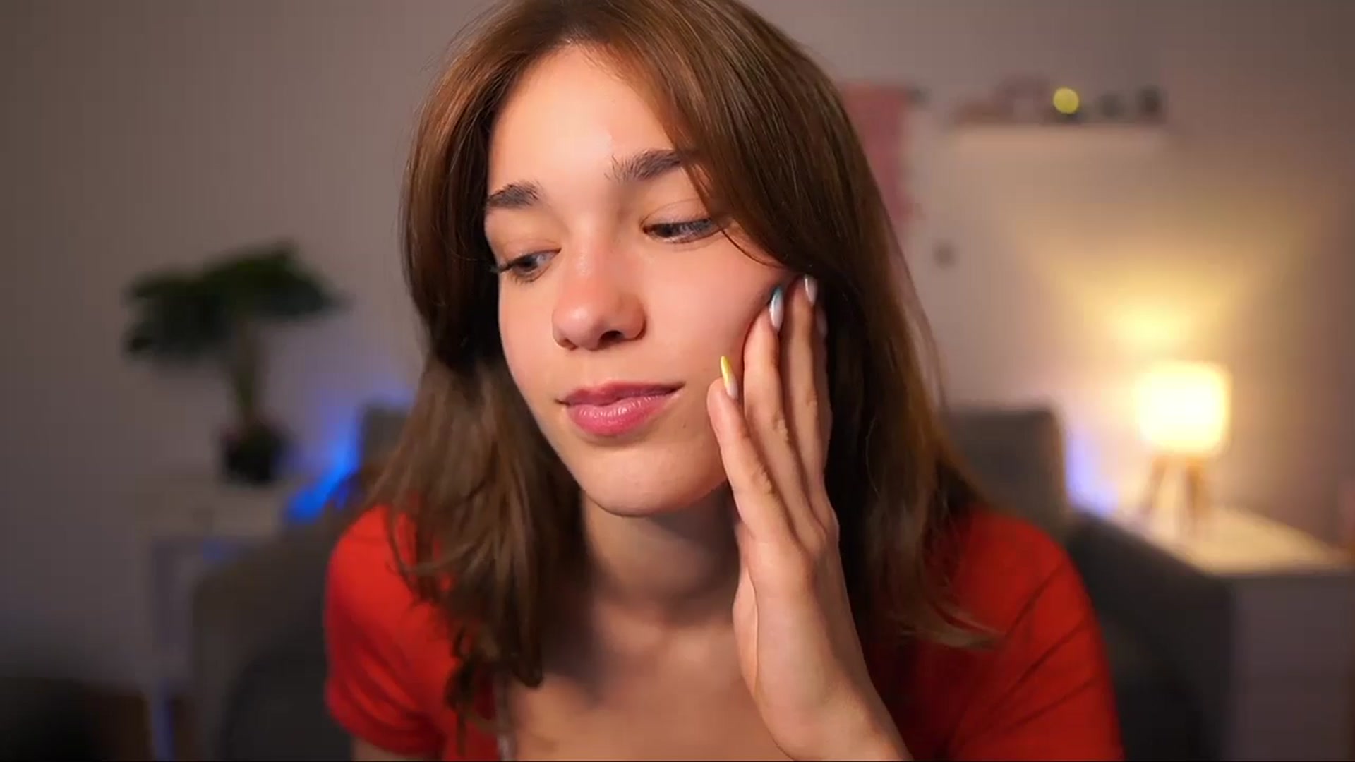 Gallery image thumbnail from Kissiecat's myfreecams stream on, 08/19/2025, 14:00 image 6 of 20