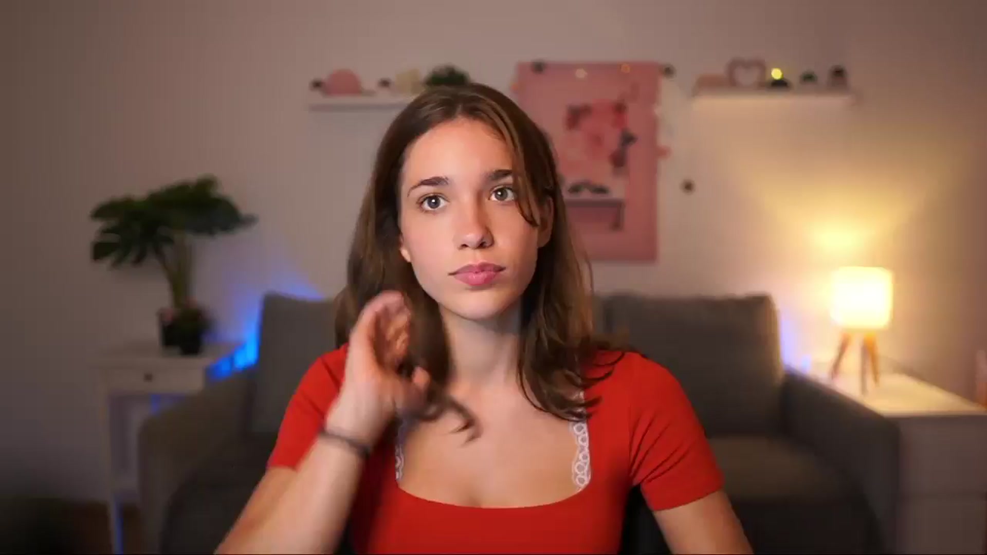 Gallery image thumbnail from Kissiecat's myfreecams stream on, 08/19/2025, 17:36 image 6 of 20