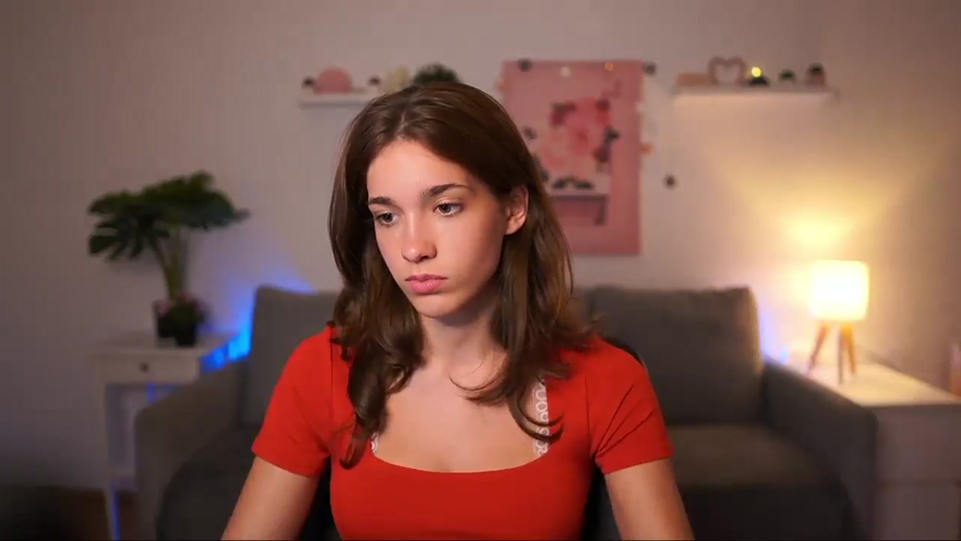 Gallery image thumbnail from Kissiecat's myfreecams stream on, 08/19/2025, 18:03 image 4 of 20