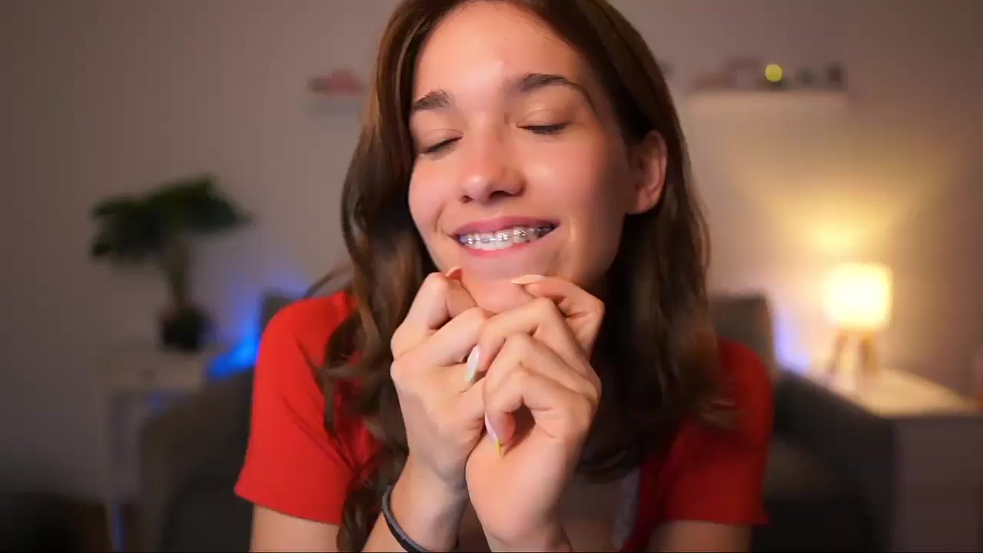 Gallery image thumbnail from Kissiecat's myfreecams stream on, 08/19/2025, 18:03 image 19 of 20