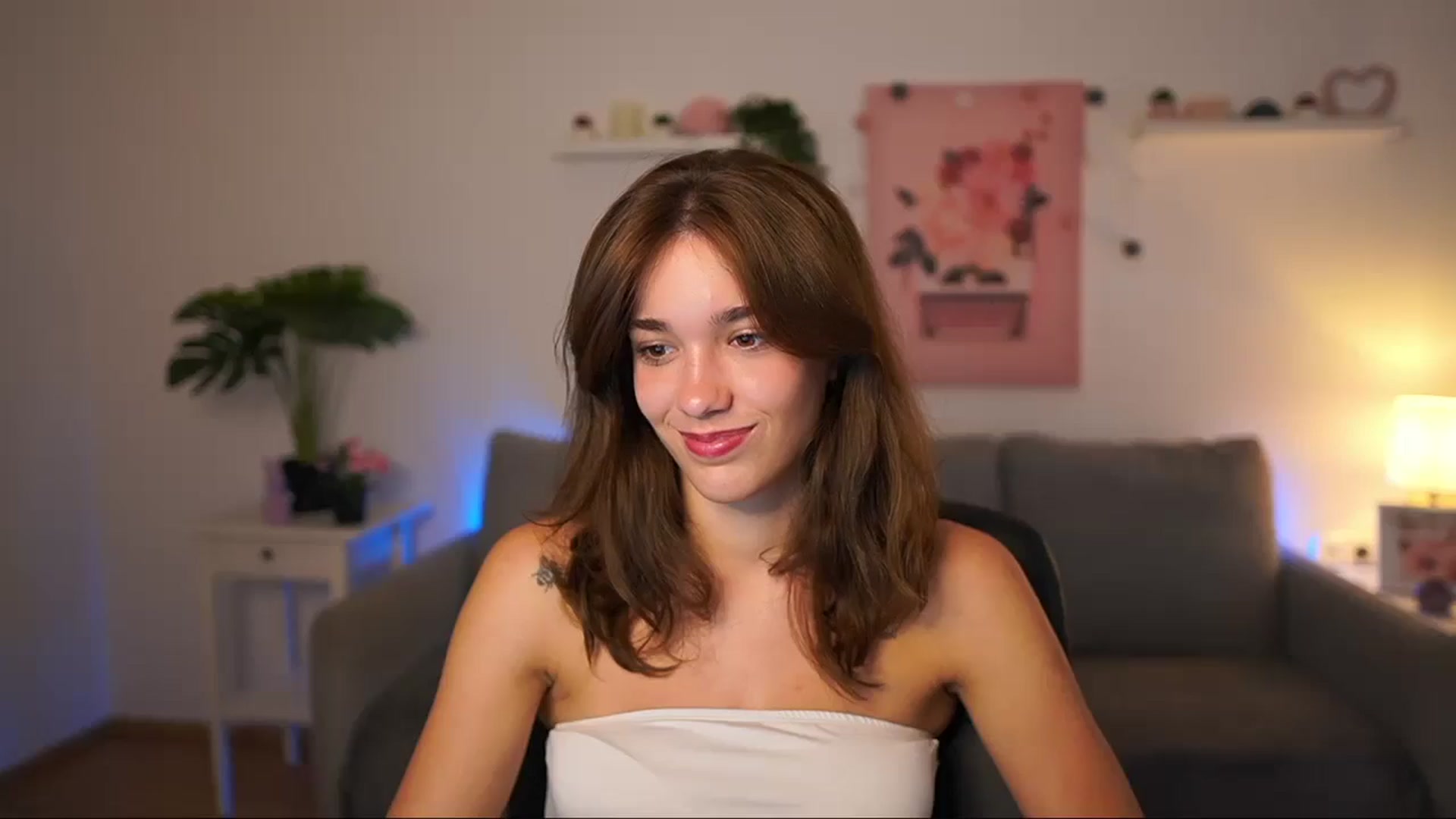 Gallery image thumbnail from Kissiecat's myfreecams stream on, 08/20/2025, 14:02 image 1 of 20