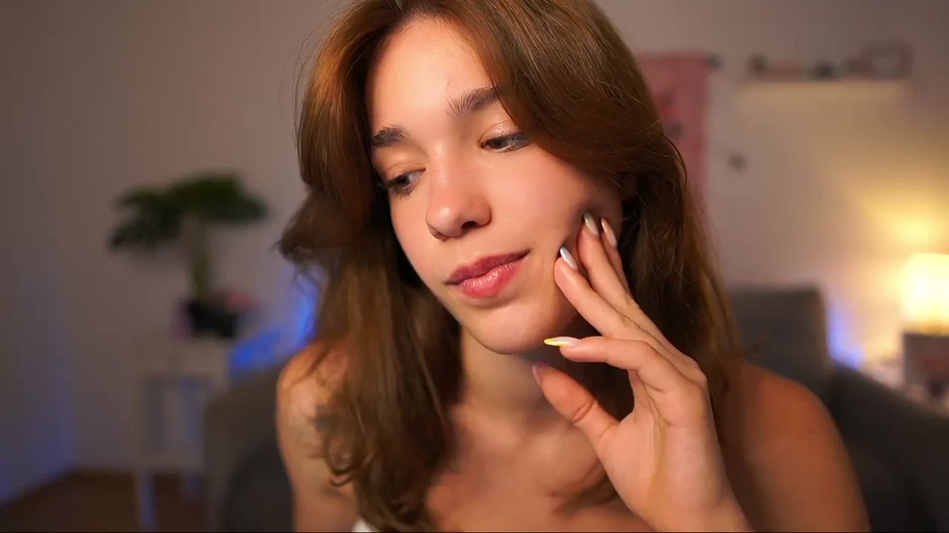 Gallery image thumbnail from Kissiecat's myfreecams stream on, 08/20/2025, 14:02 image 14 of 20