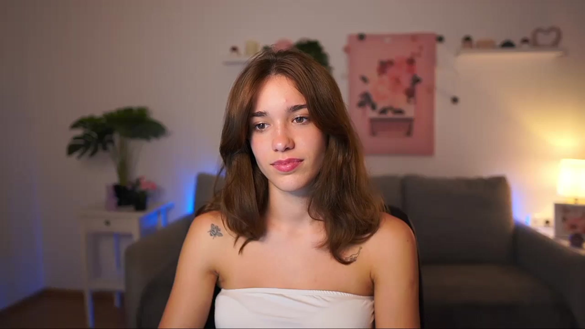 Gallery image thumbnail from Kissiecat's myfreecams stream on, 08/20/2025, 16:49 image 11 of 20