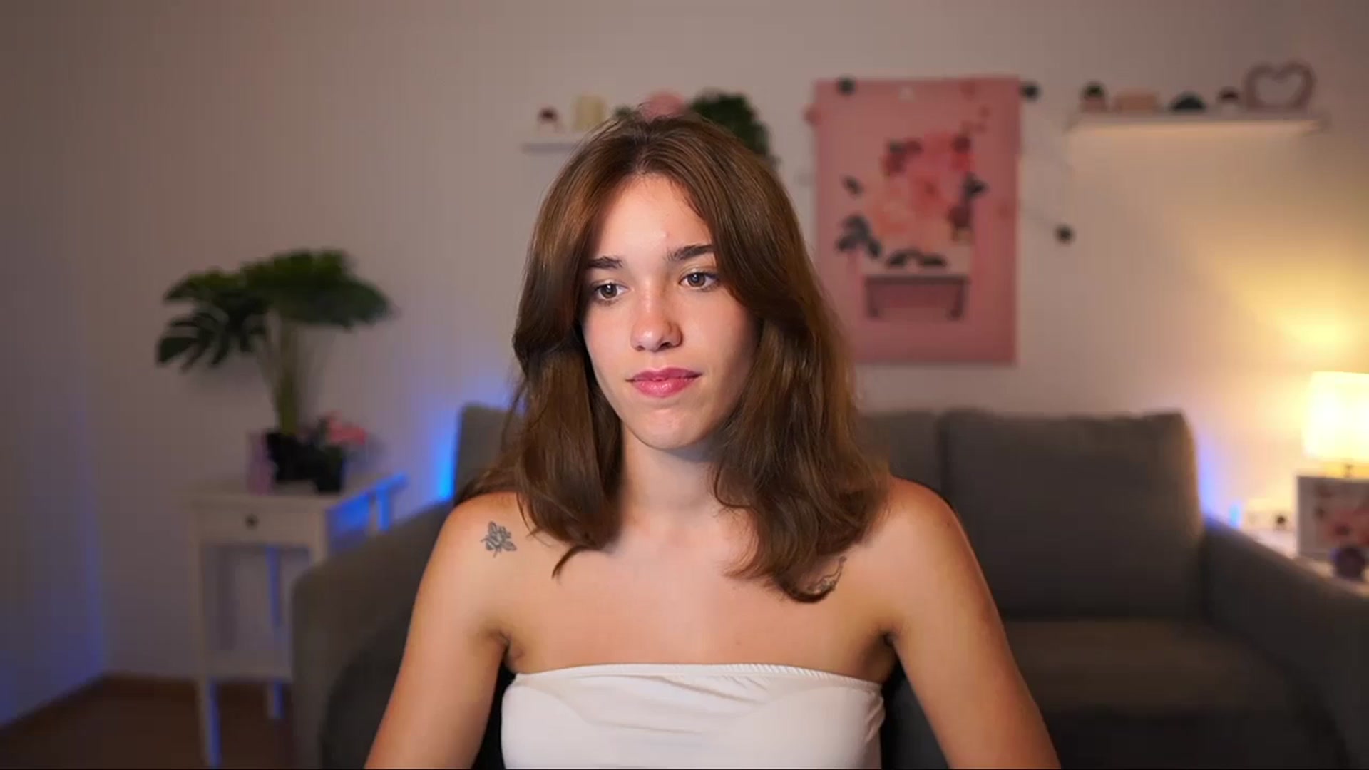 Gallery image thumbnail from Kissiecat's myfreecams stream on, 08/20/2025, 16:49 image 10 of 20