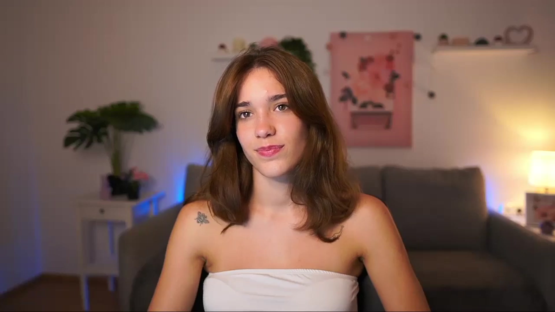 Gallery image thumbnail from Kissiecat's myfreecams stream on, 08/20/2025, 16:49 image 9 of 20