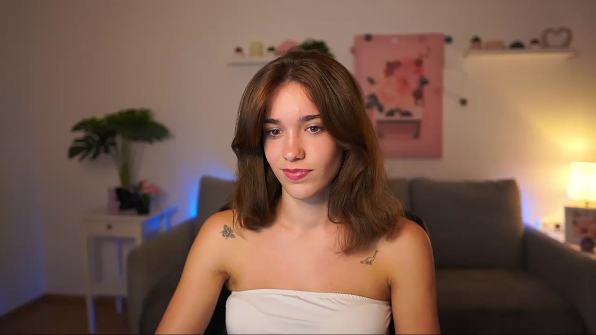 Gallery image thumbnail from Kissiecat's myfreecams stream on, 08/20/2025, 16:49 image 4 of 20