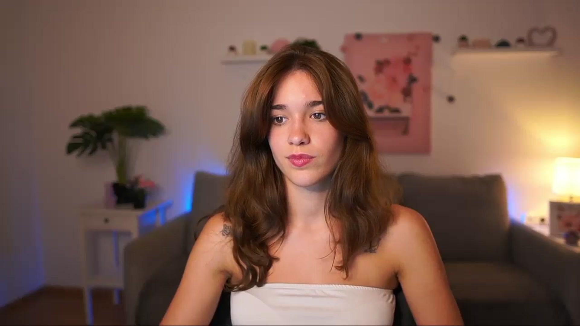 Gallery image thumbnail from Kissiecat's myfreecams stream on, 08/20/2025, 17:56 image 4 of 20