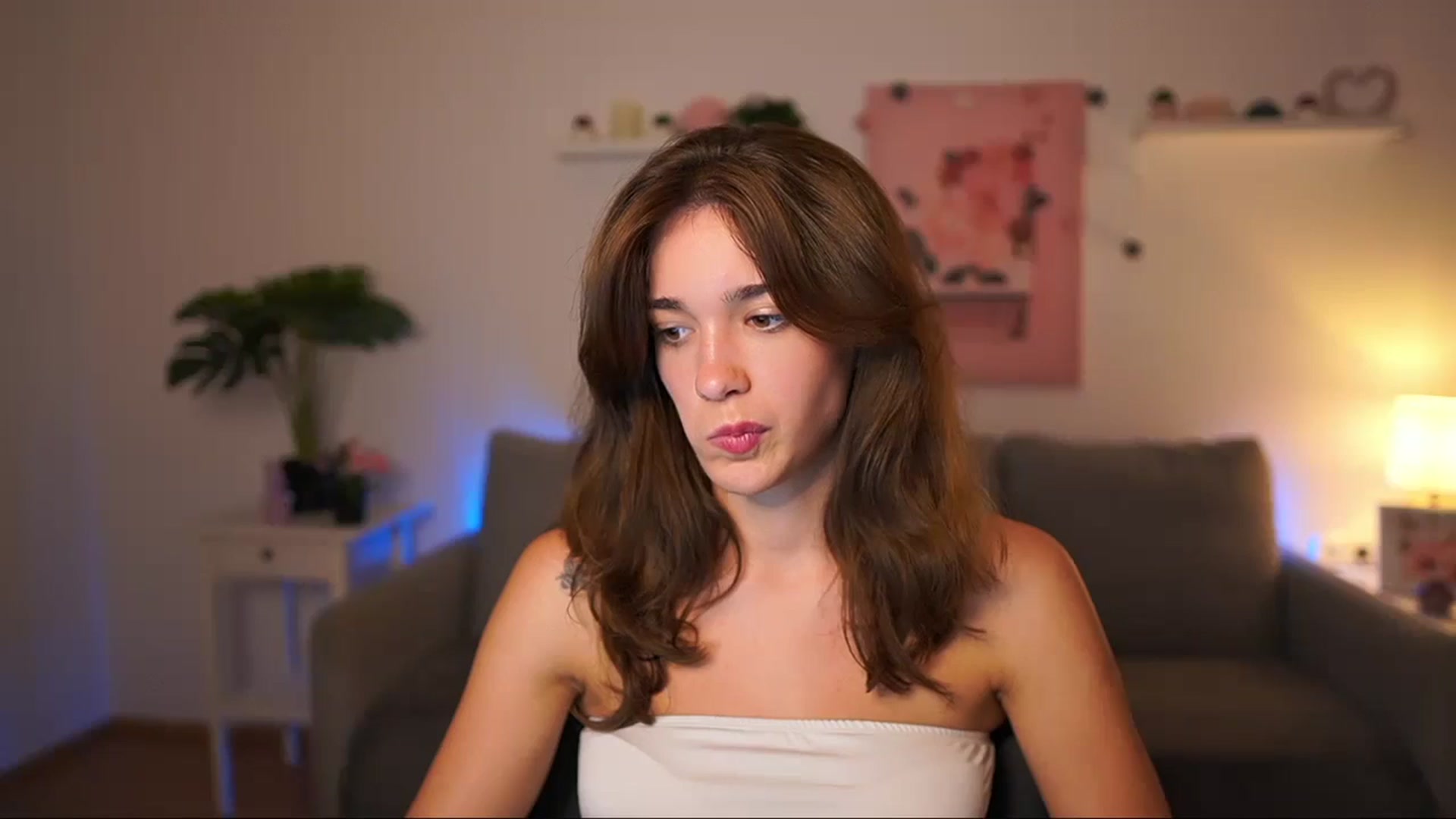 Gallery image thumbnail from Kissiecat's myfreecams stream on, 08/20/2025, 17:56 image 11 of 20