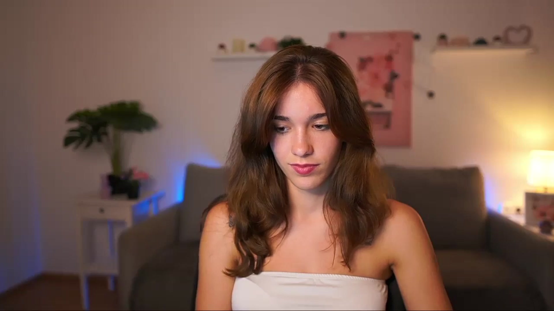 Gallery image thumbnail from Kissiecat's myfreecams stream on, 08/20/2025, 17:56 image 3 of 20