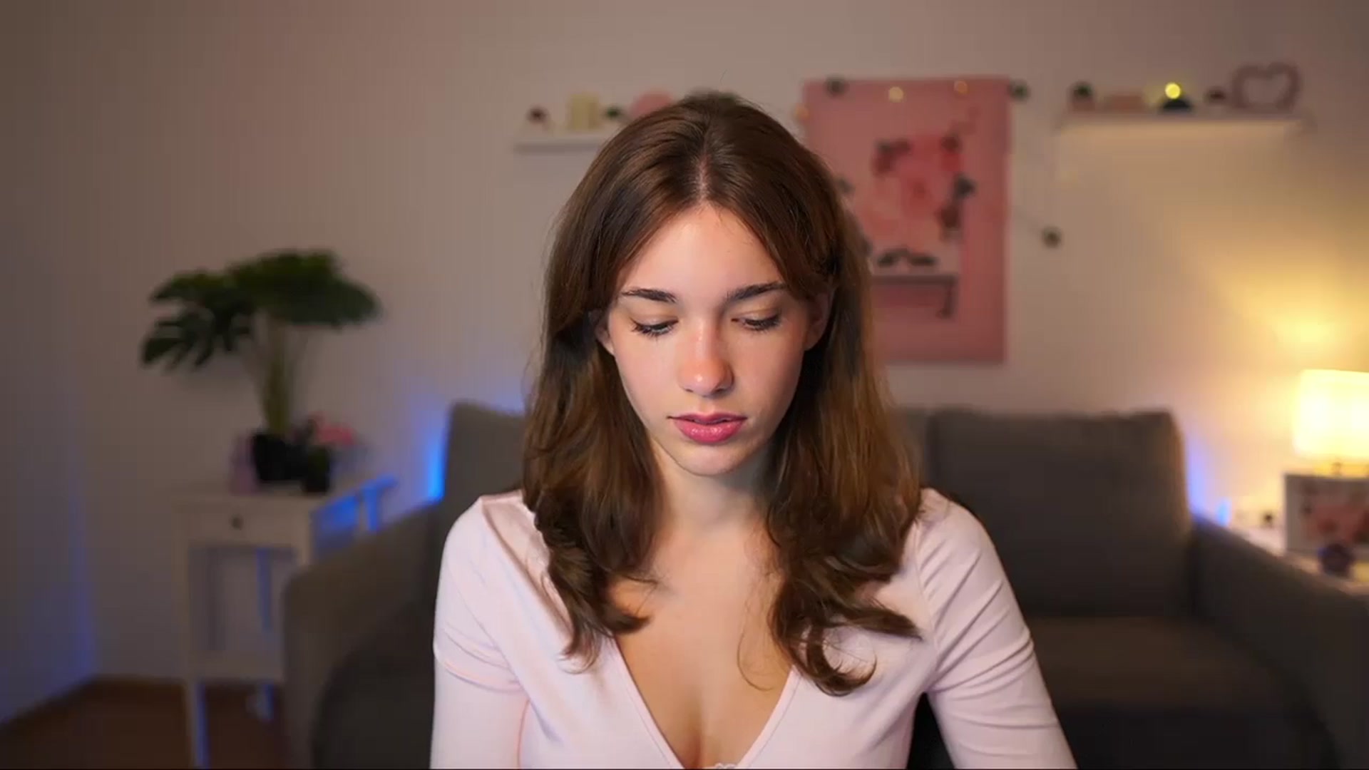 Gallery image thumbnail from Kissiecat's myfreecams stream on, 08/22/2025, 14:19 image 3 of 20