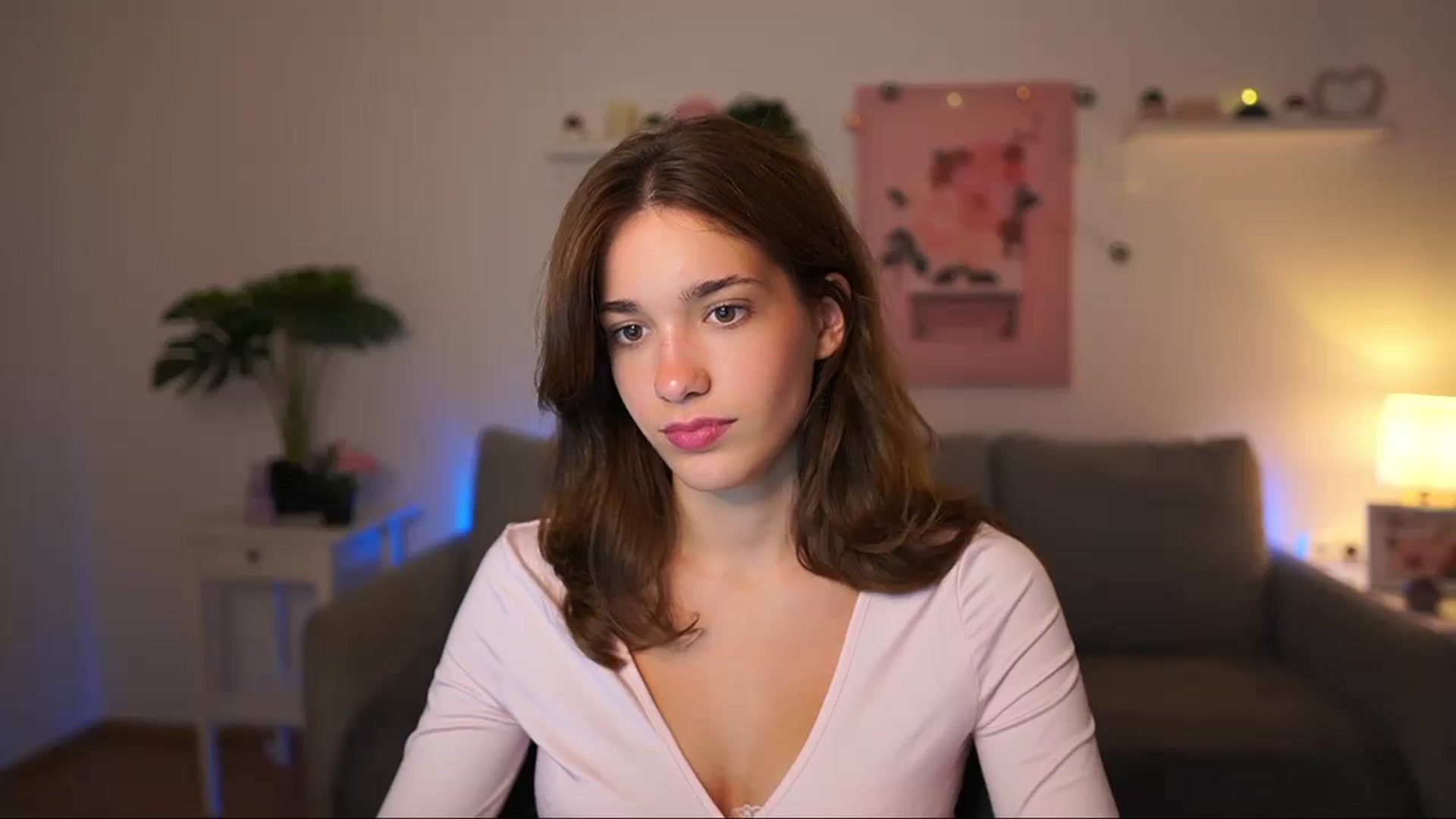 Gallery image thumbnail from Kissiecat's myfreecams stream on, 08/22/2025, 14:19 image 6 of 20