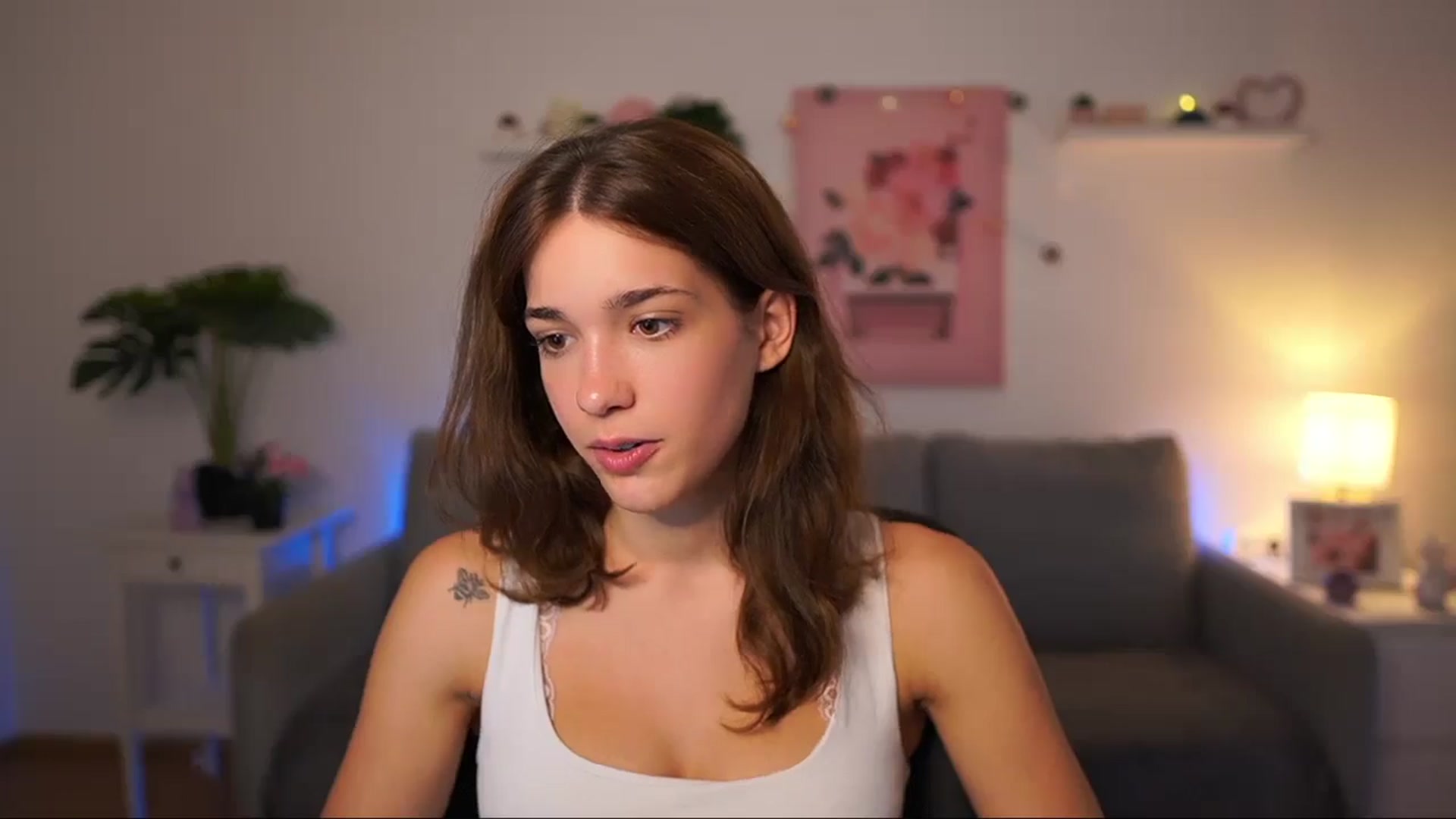 Gallery image thumbnail from Kissiecat's myfreecams stream on, 08/25/2025, 13:45 image 2 of 20