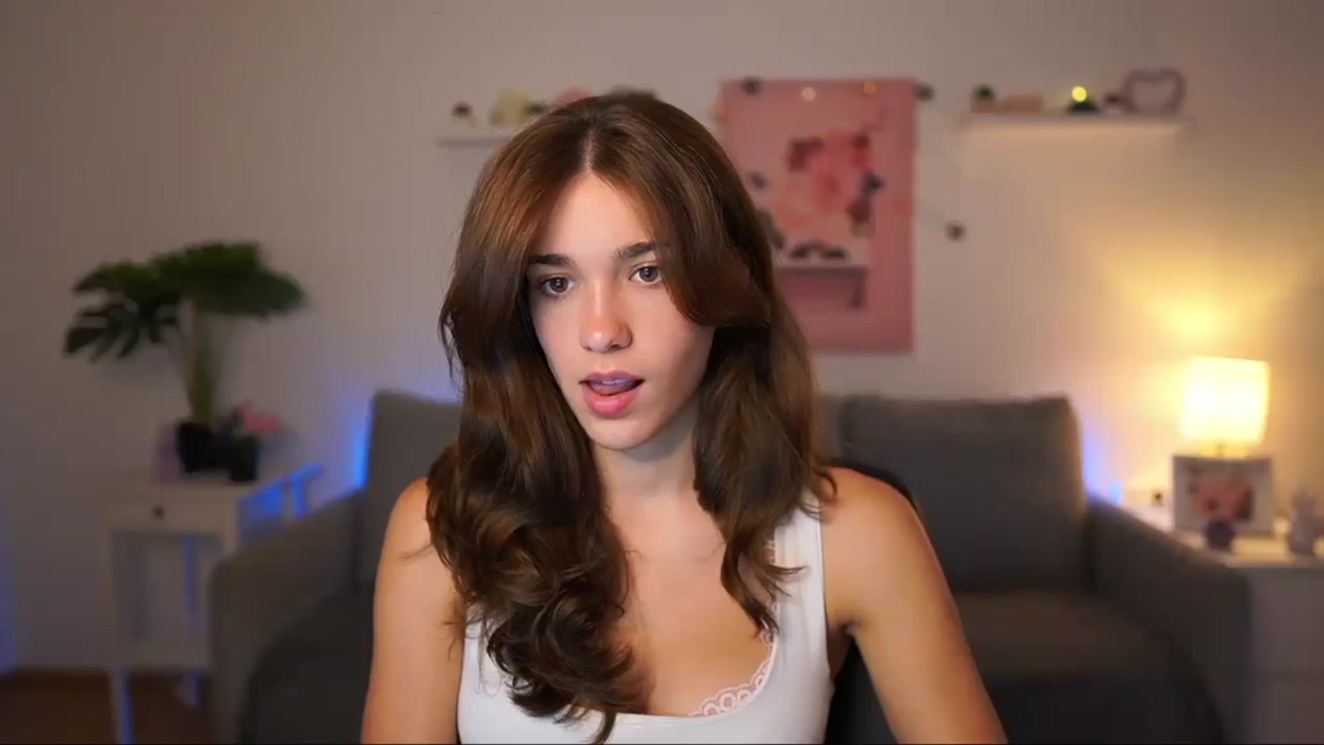 Gallery image thumbnail from Kissiecat's myfreecams stream on, 08/25/2025, 13:45 image 12 of 20