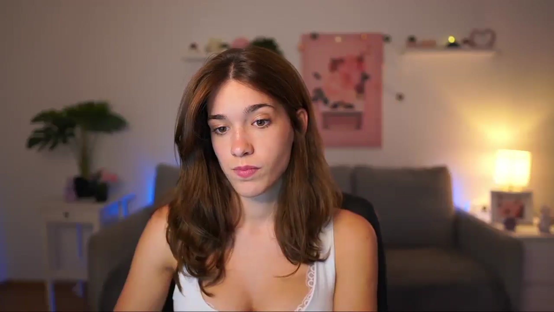 Gallery image thumbnail from Kissiecat's myfreecams stream on, 08/25/2025, 15:27 image 15 of 20