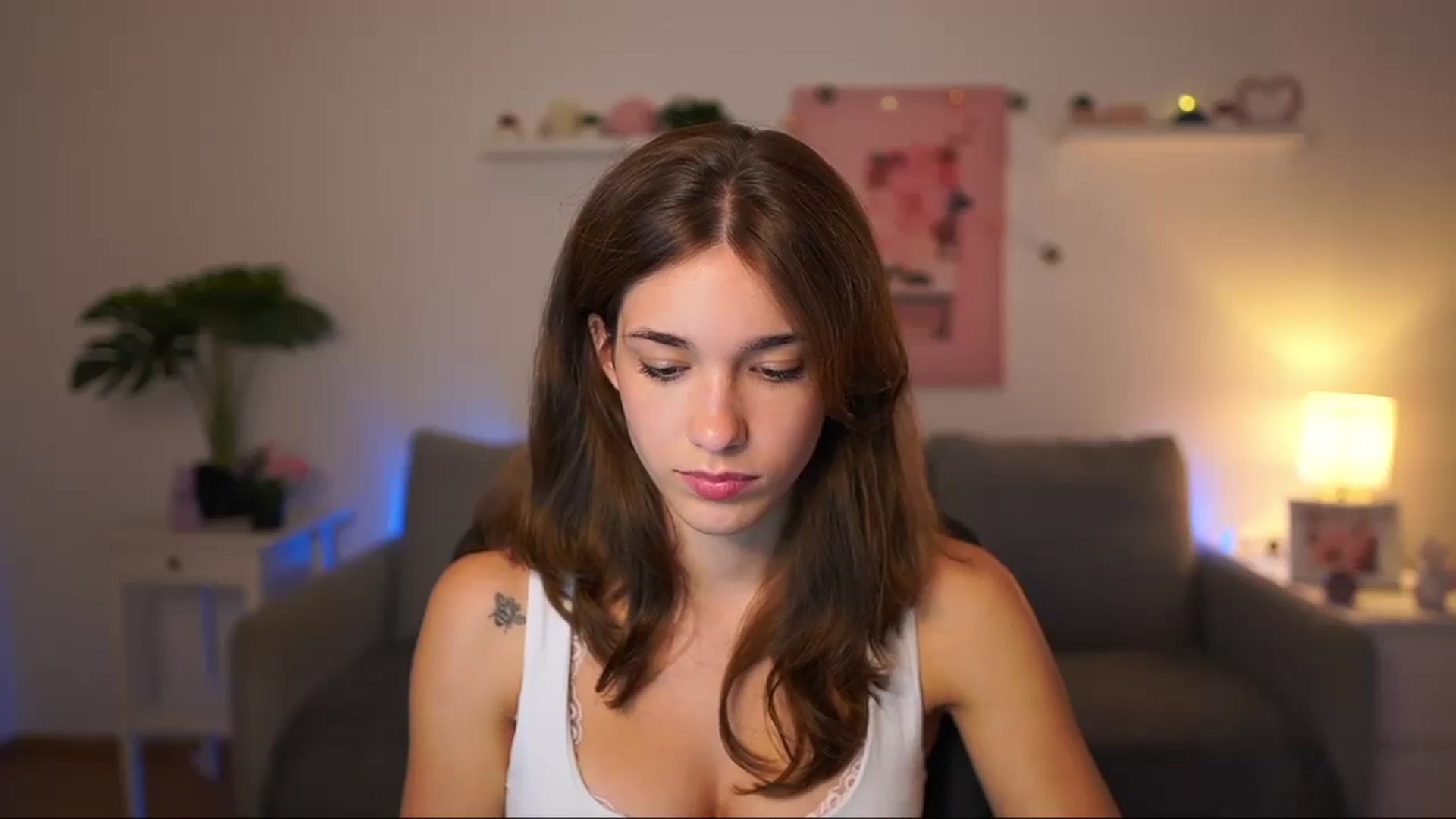 Gallery image thumbnail from Kissiecat's myfreecams stream on, 08/25/2025, 15:27 image 6 of 20