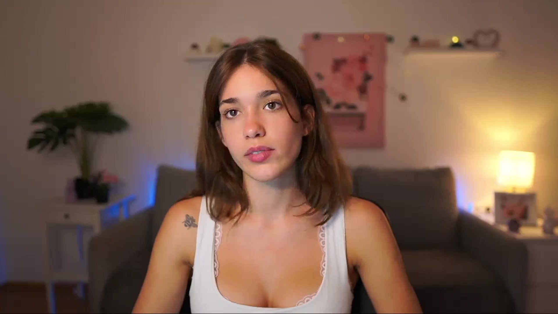Gallery image thumbnail from Kissiecat's myfreecams stream on, 08/25/2025, 16:02 image 3 of 20