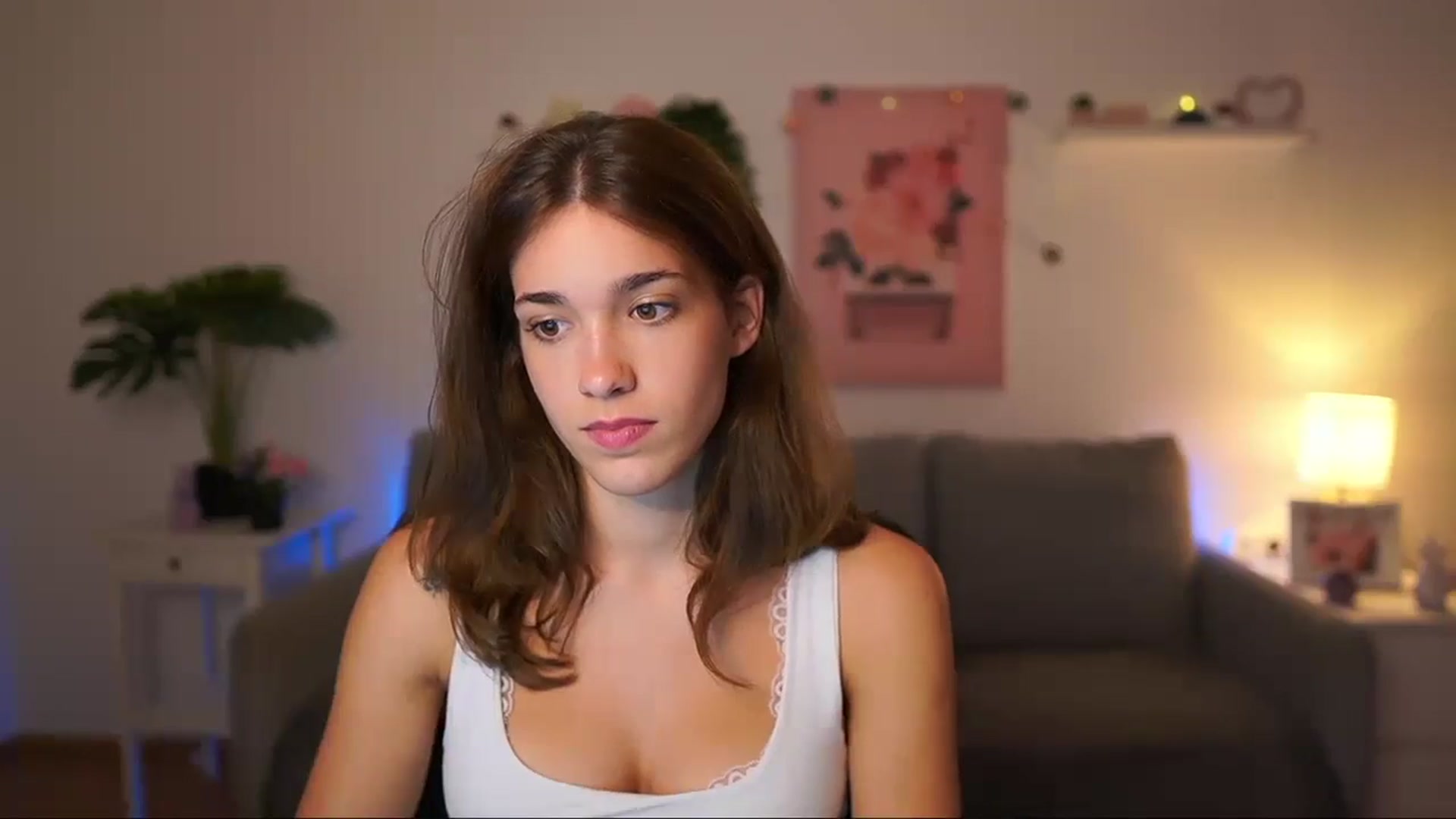 Gallery image thumbnail from Kissiecat's myfreecams stream on, 08/25/2025, 16:18 image 13 of 20