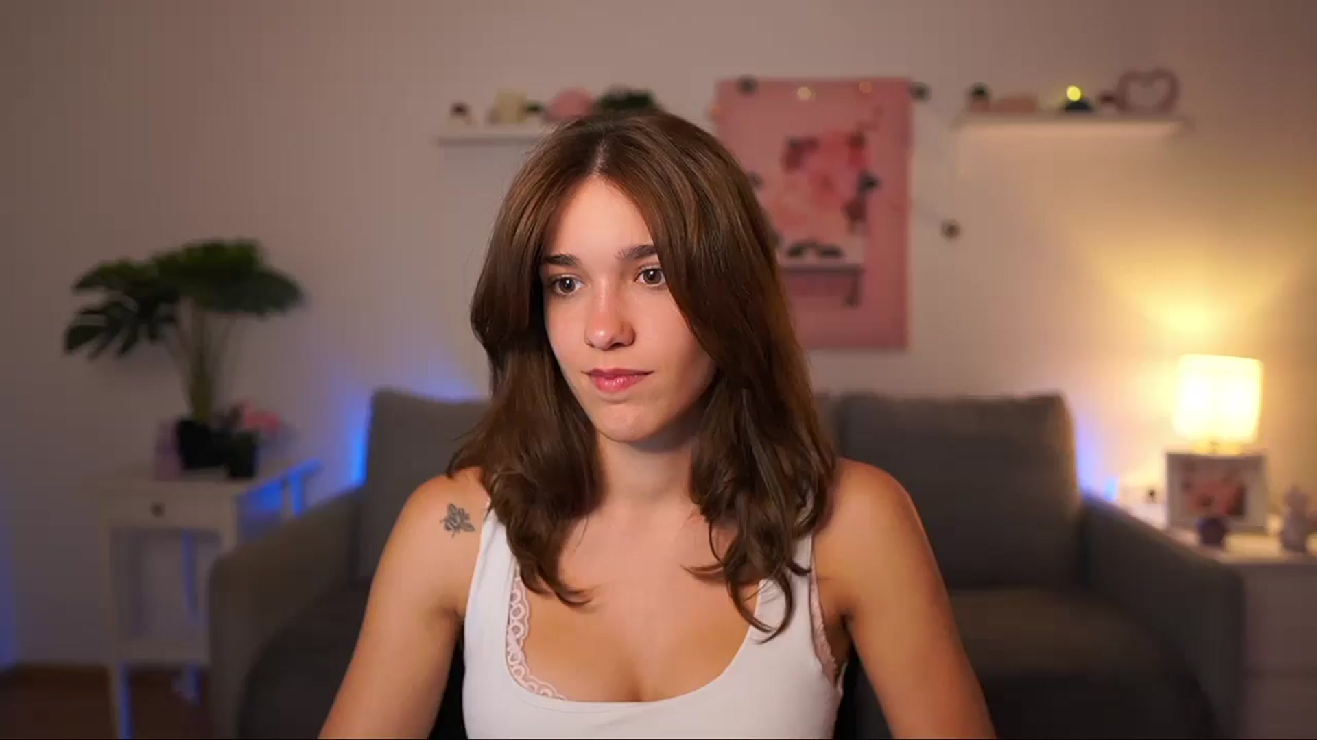 Gallery image thumbnail from Kissiecat's myfreecams stream on, 08/25/2025, 17:03 image 10 of 20