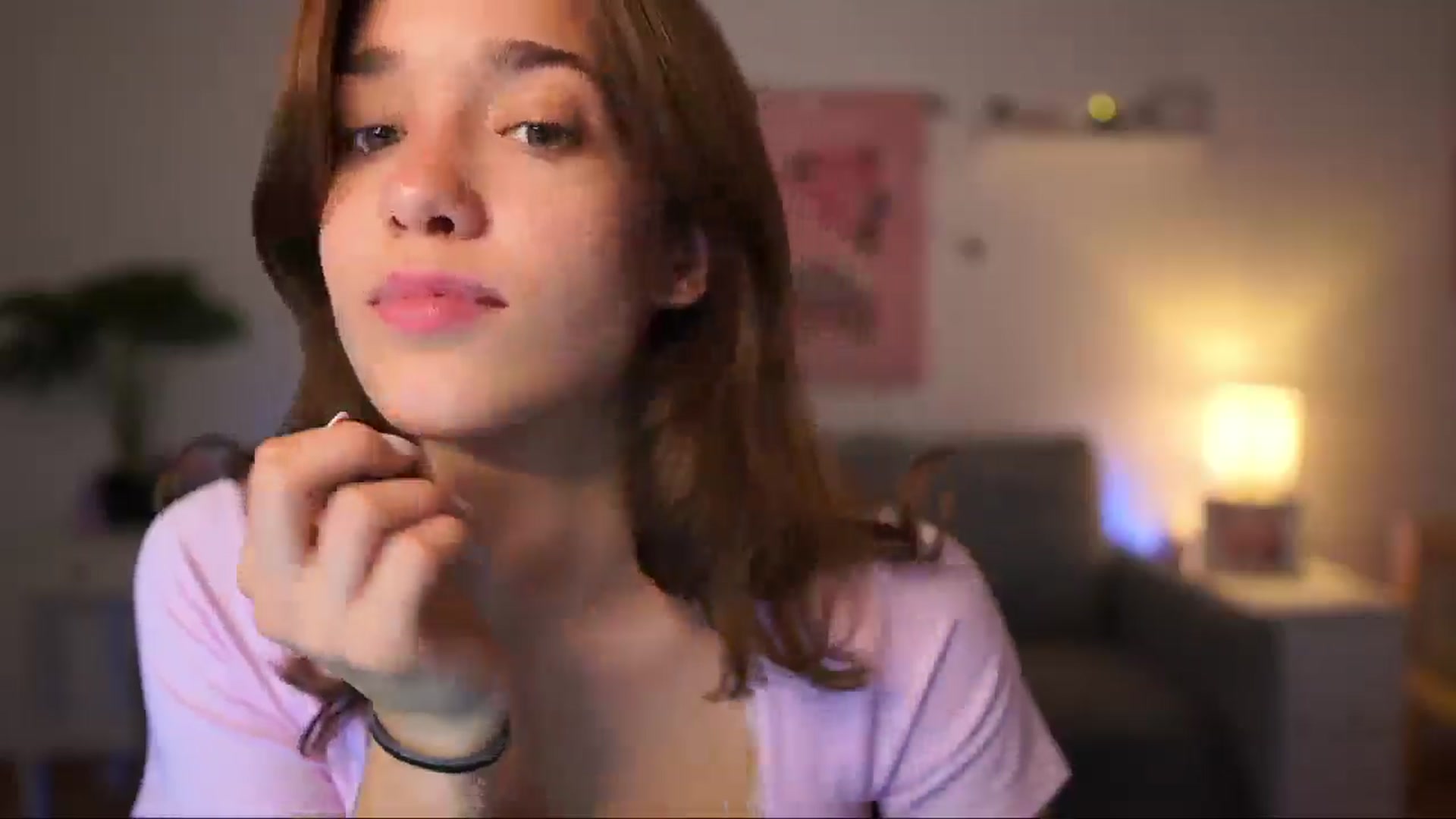 Gallery image thumbnail from Kissiecat's myfreecams stream on, 08/27/2025, 15:09 image 18 of 20