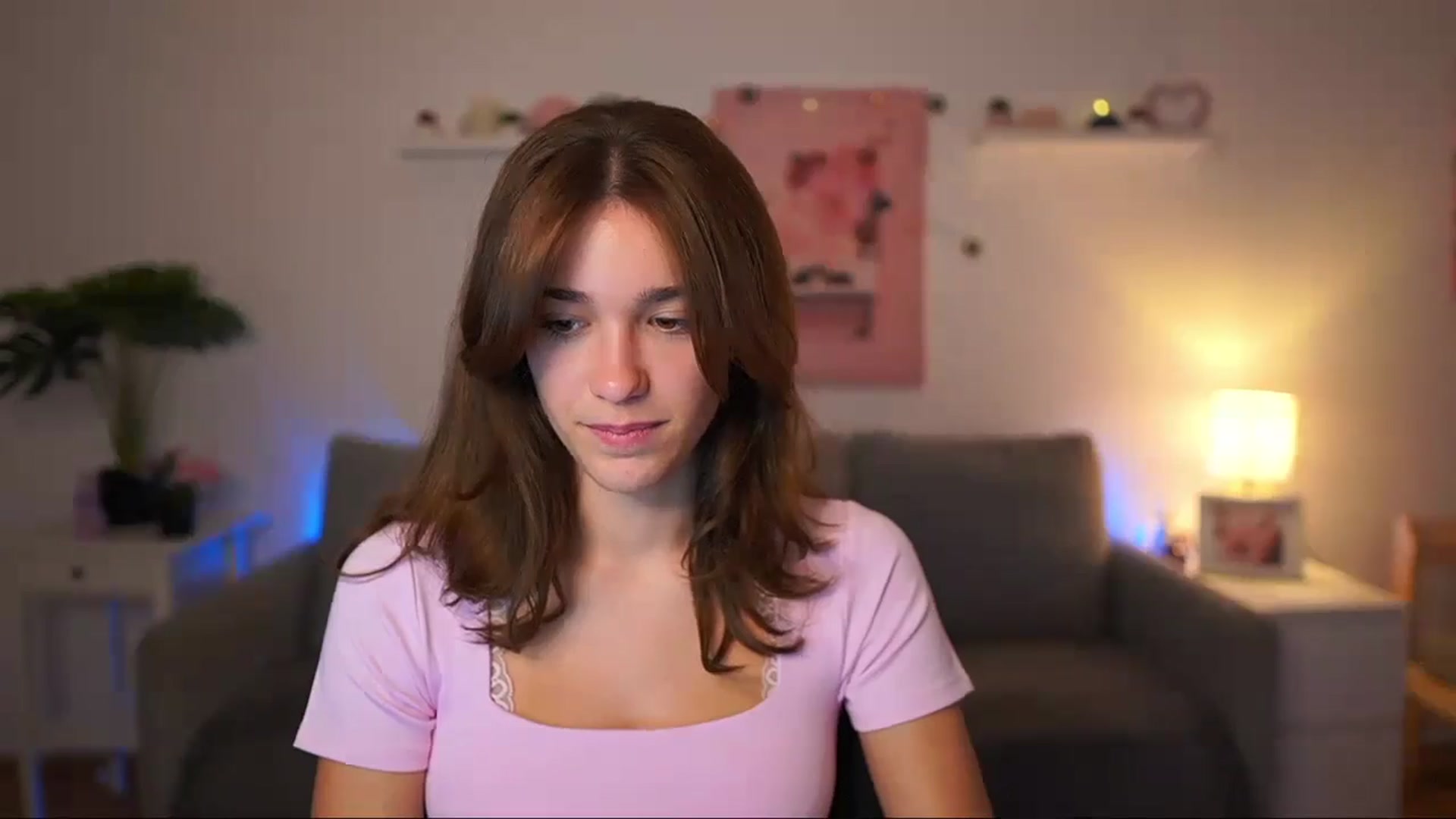 Gallery image thumbnail from Kissiecat's myfreecams stream on, 08/27/2025, 15:09 image 15 of 20