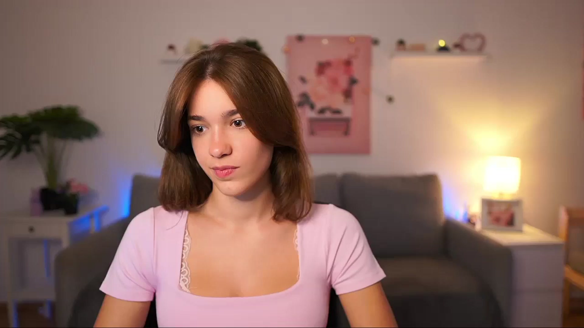 Gallery image thumbnail from Kissiecat's myfreecams stream on, 08/27/2025, 15:09 image 6 of 20
