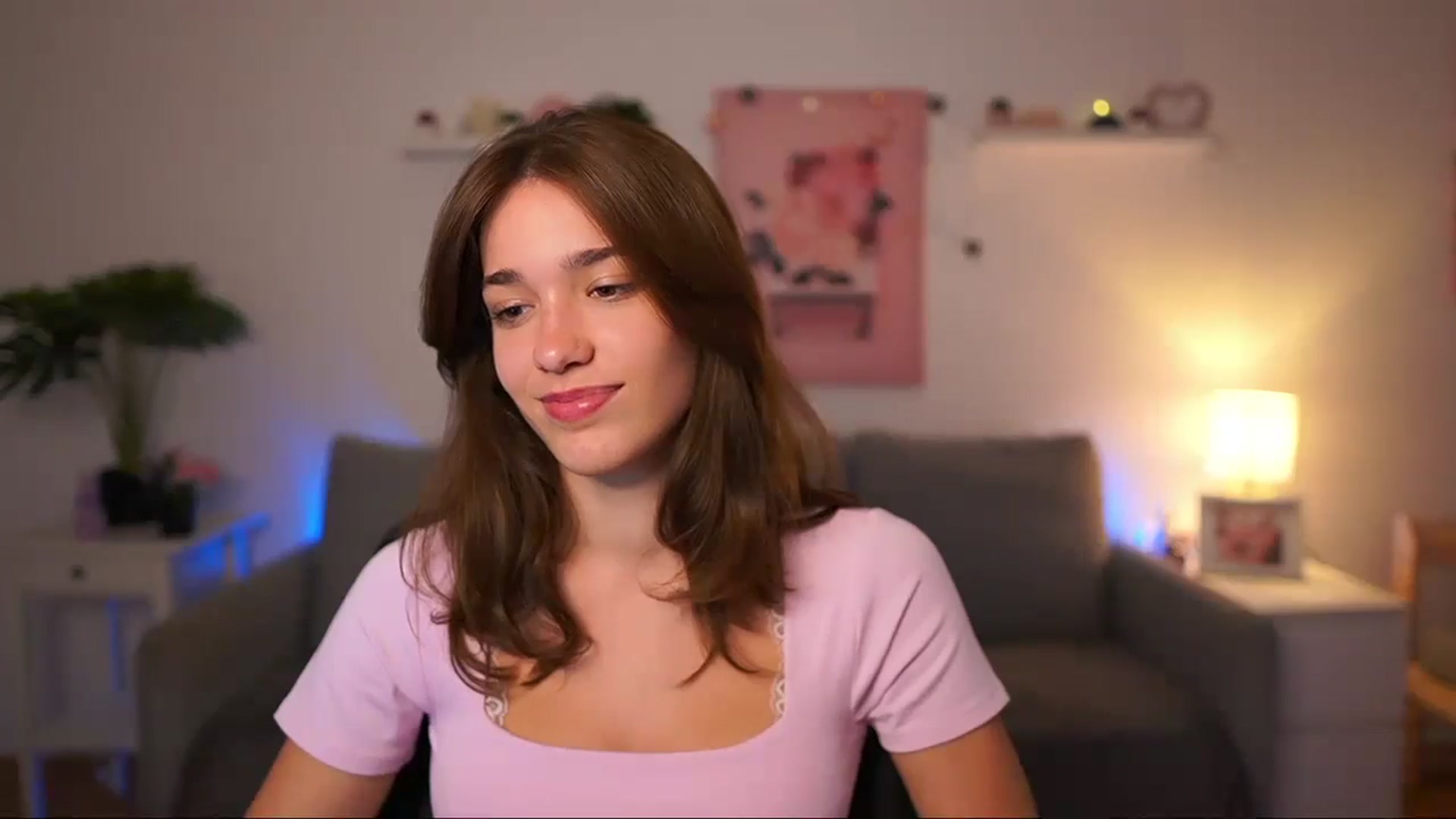 Gallery image thumbnail from Kissiecat's myfreecams stream on, 08/27/2025, 15:52 image 10 of 20