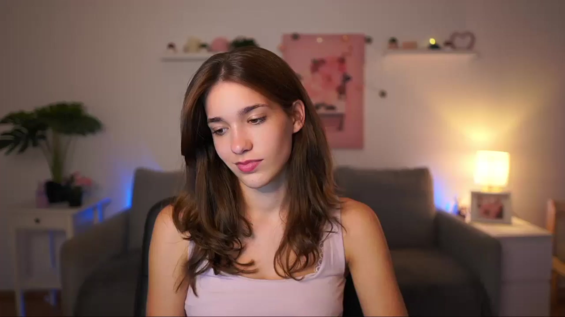 Gallery image thumbnail from Kissiecat's myfreecams stream on, 08/28/2025, 14:25 image 5 of 20