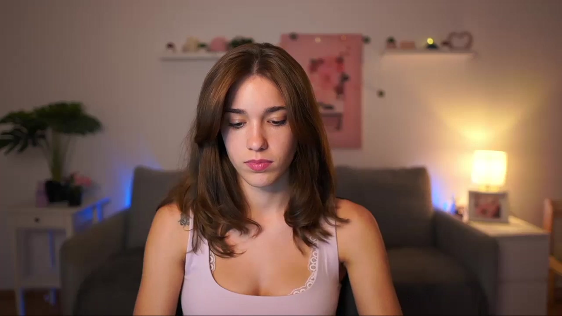 Gallery image thumbnail from Kissiecat's myfreecams stream on, 08/28/2025, 16:48 image 4 of 20
