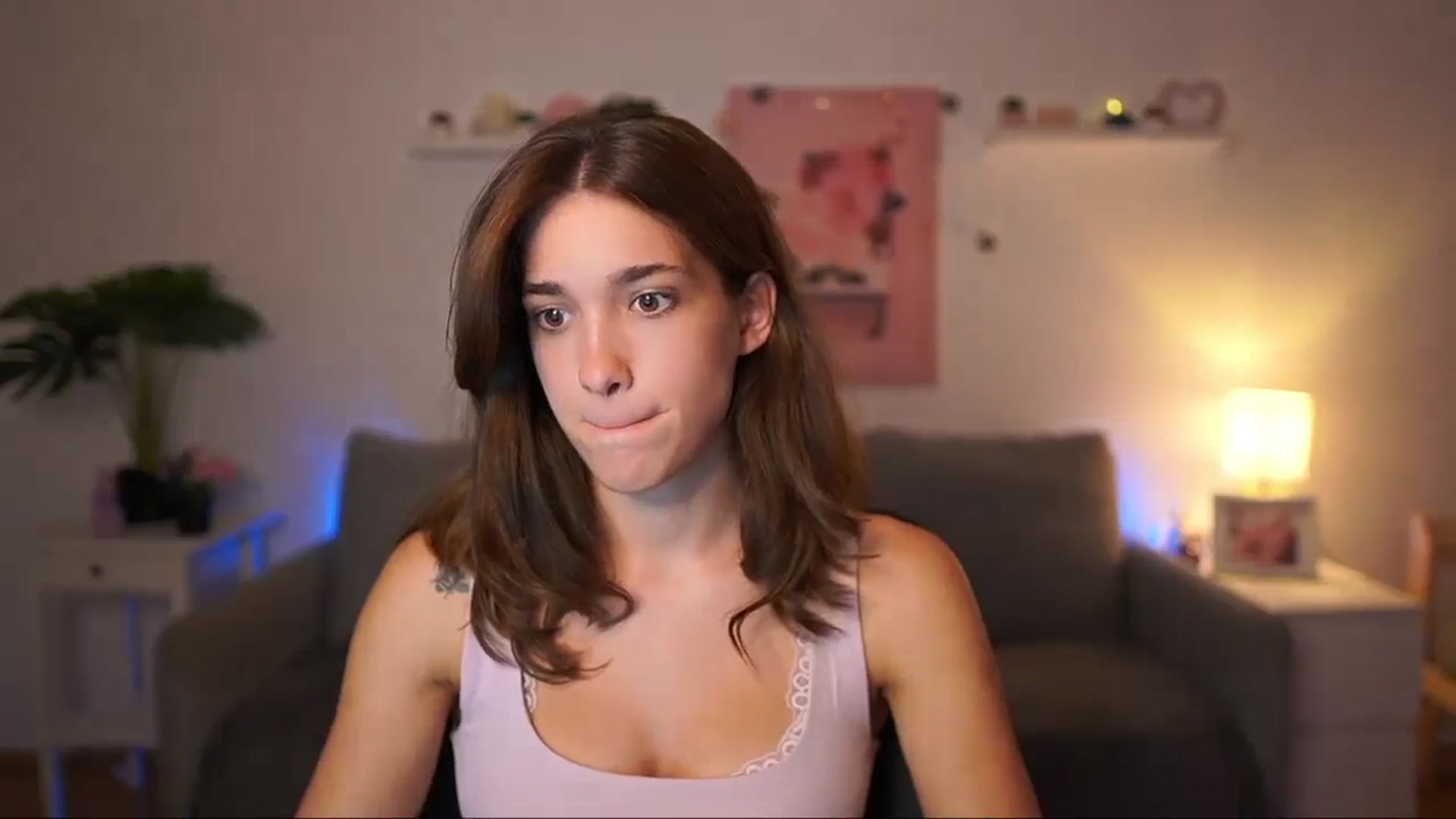 Gallery image thumbnail from Kissiecat's myfreecams stream on, 08/28/2025, 16:48 image 5 of 20