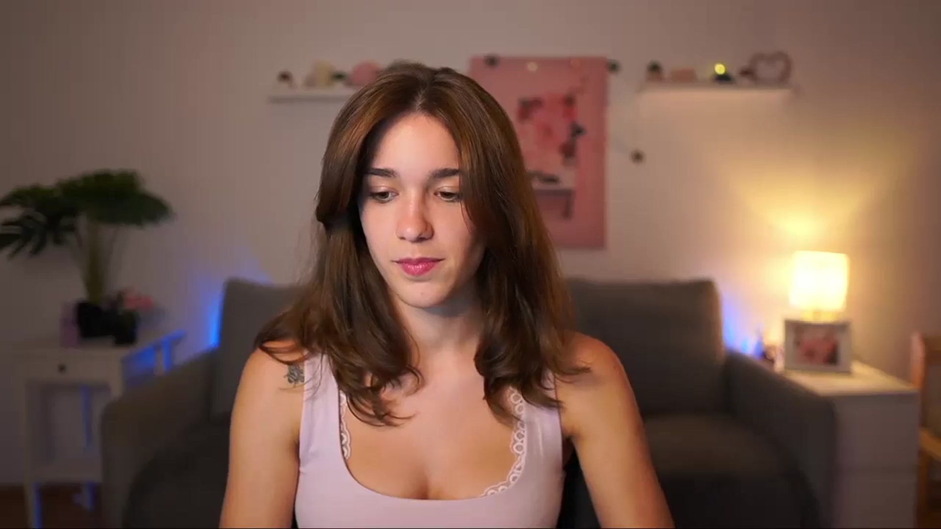 Gallery image thumbnail from Kissiecat's myfreecams stream on, 08/28/2025, 16:48 image 3 of 20