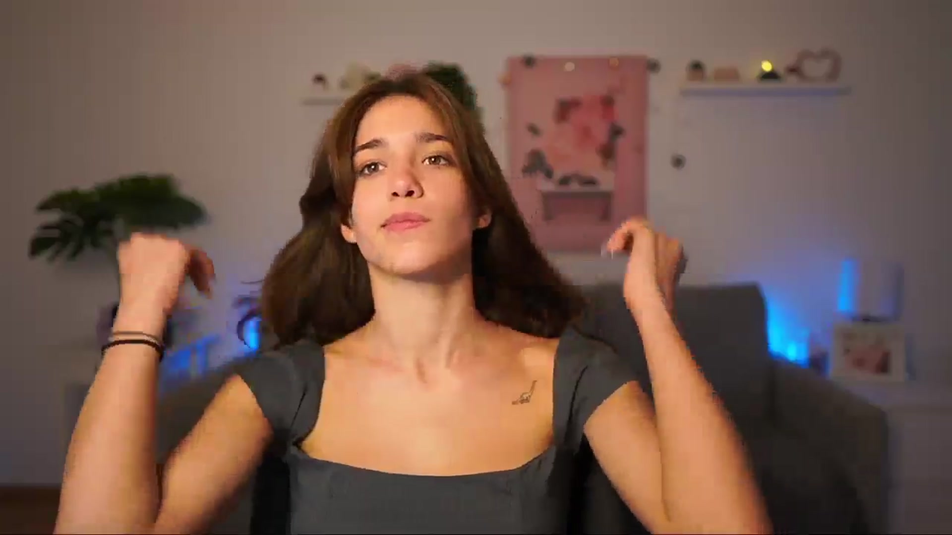 Gallery image thumbnail from Kissiecat's myfreecams stream on, 08/29/2025, 14:04 image 15 of 20