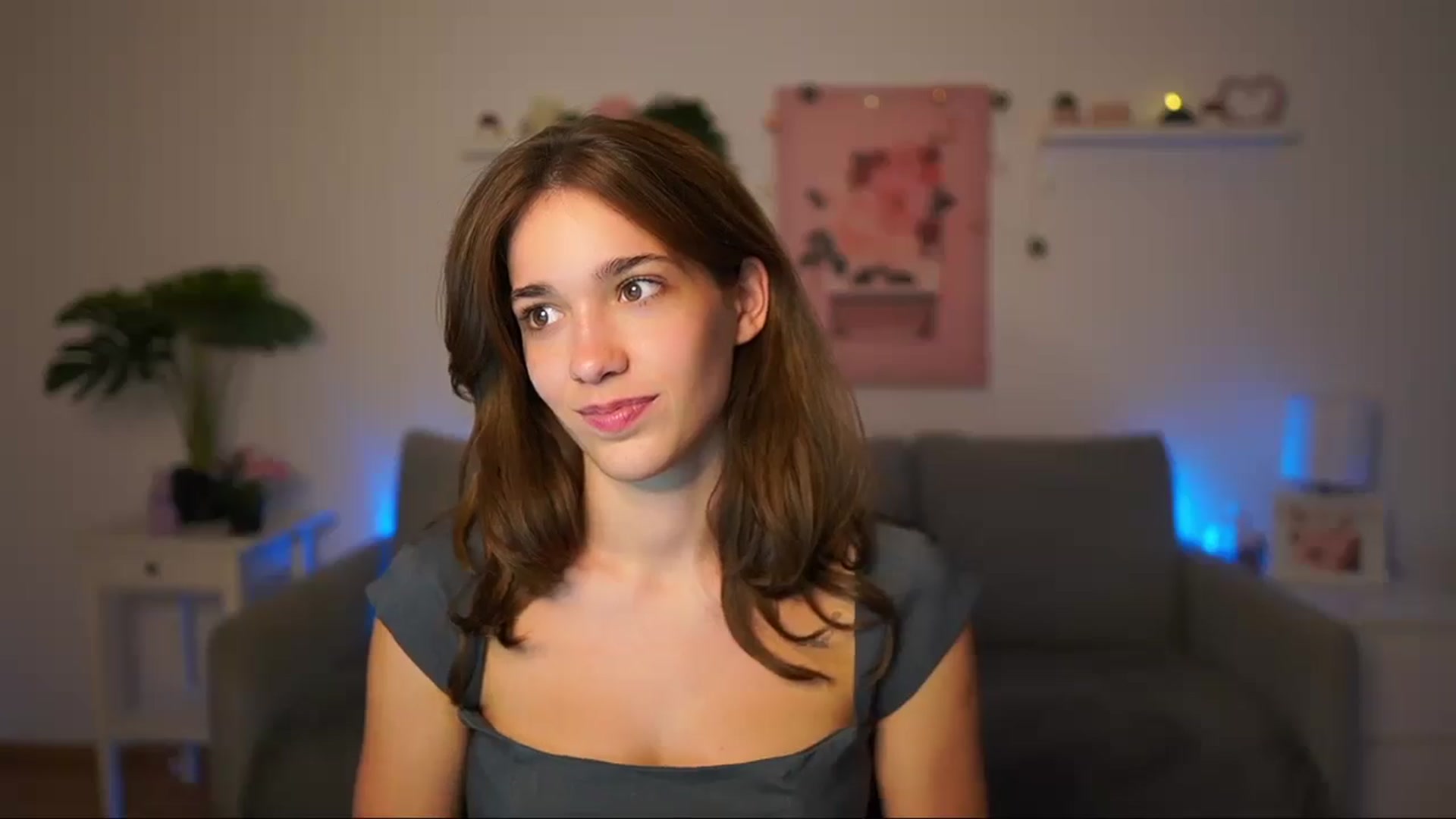 Gallery image thumbnail from Kissiecat's myfreecams stream on, 08/29/2025, 14:47 image 13 of 20