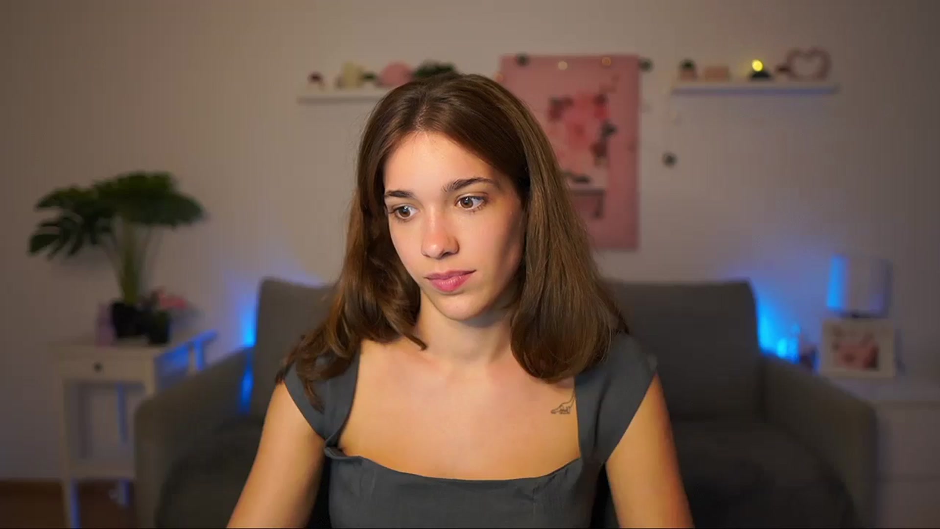 Gallery image thumbnail from Kissiecat's myfreecams stream on, 08/29/2025, 14:47 image 10 of 20