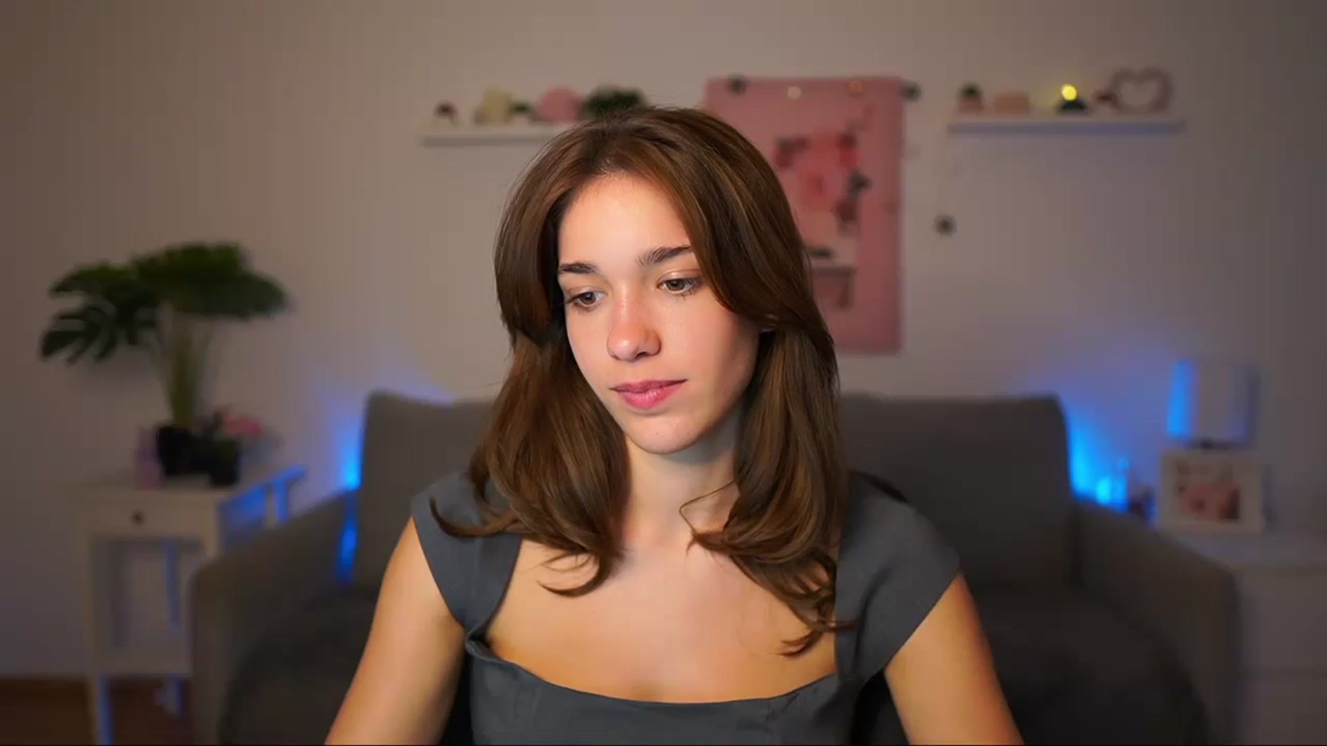 Gallery image thumbnail from Kissiecat's myfreecams stream on, 08/29/2025, 14:47 image 4 of 20