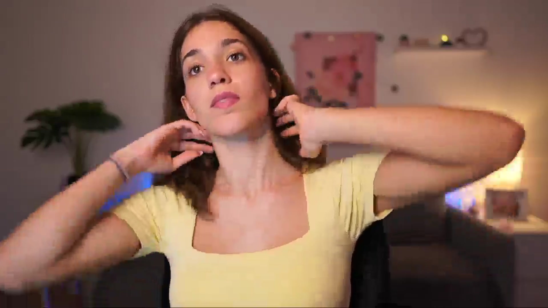 Gallery image thumbnail from Kissiecat's myfreecams stream on, 09/01/2025, 15:56 image 13 of 20