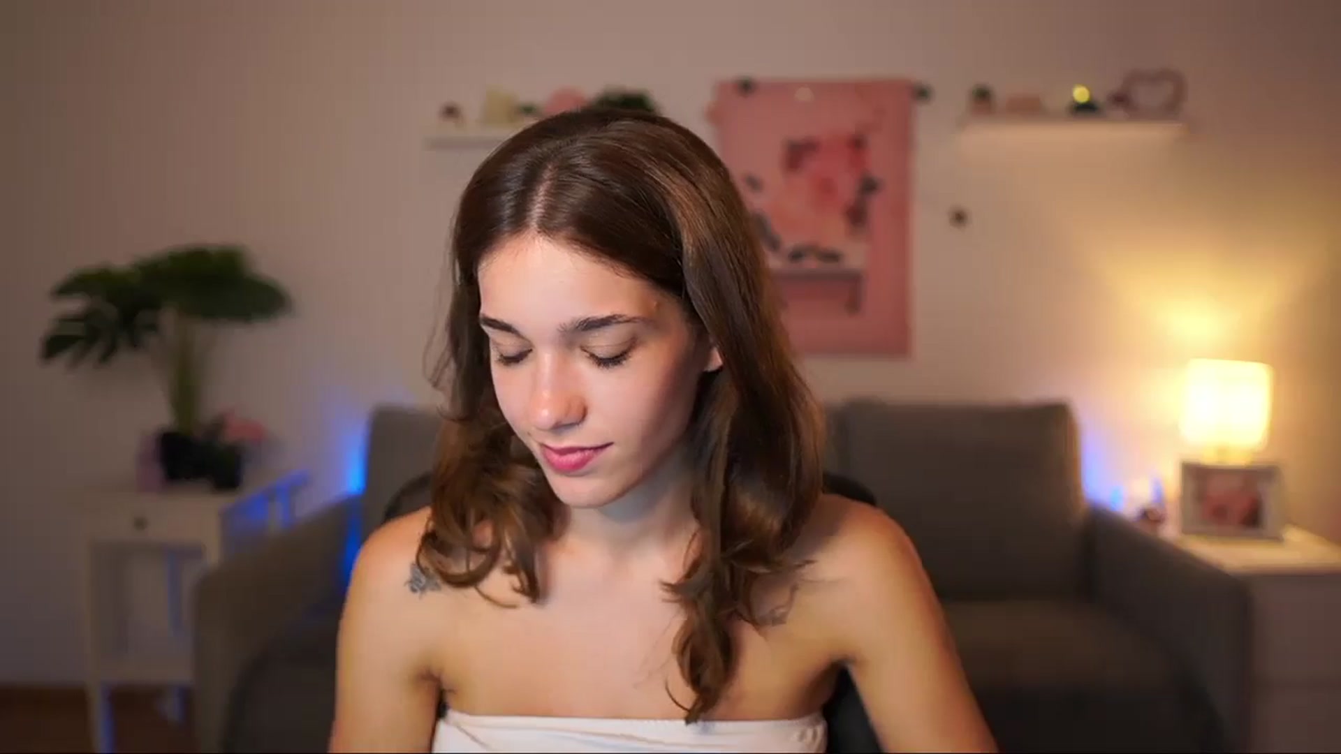 Gallery image thumbnail from Kissiecat's myfreecams stream on, 09/02/2025, 17:55 image 6 of 20