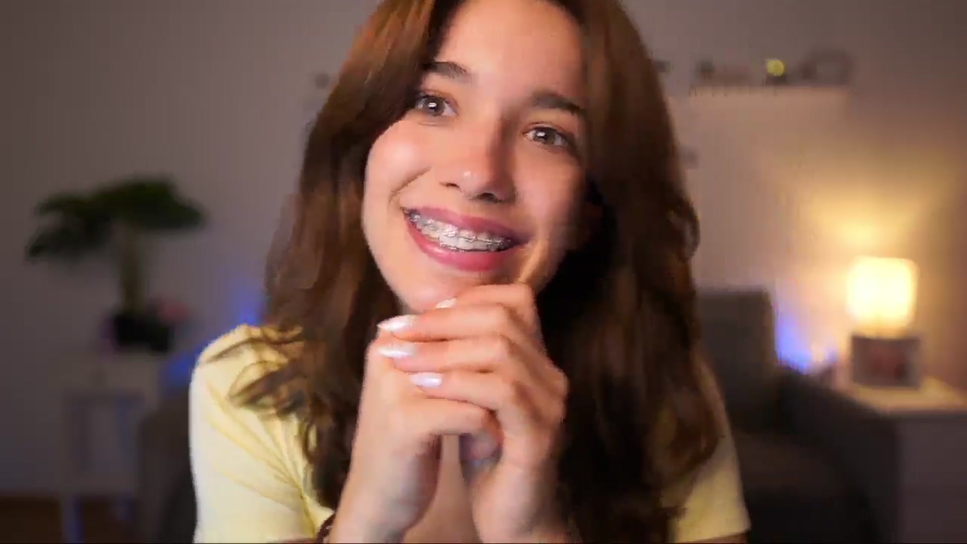 Gallery image thumbnail from Kissiecat's myfreecams stream on, 09/04/2025, 13:33 image 4 of 20