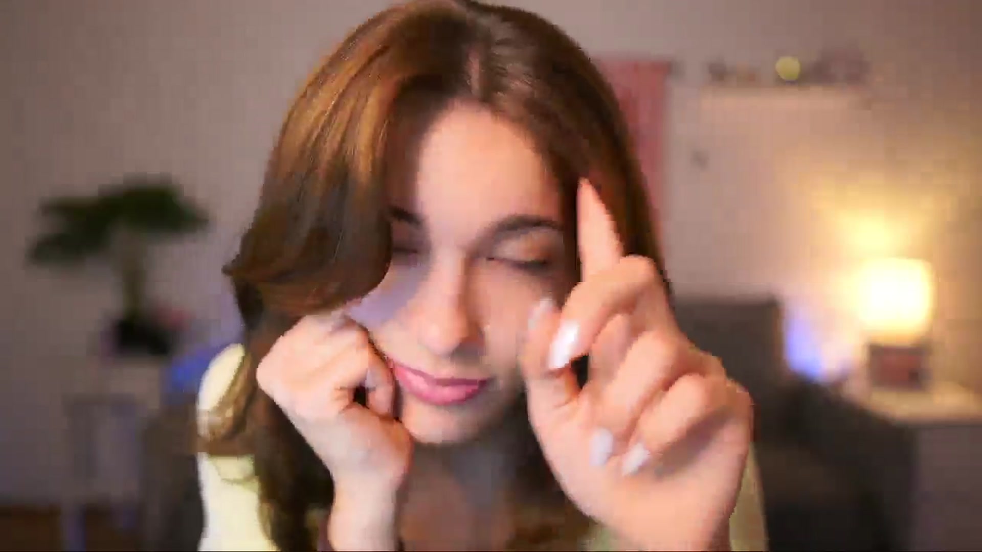 Gallery image thumbnail from Kissiecat's myfreecams stream on, 09/04/2025, 13:33 image 8 of 20