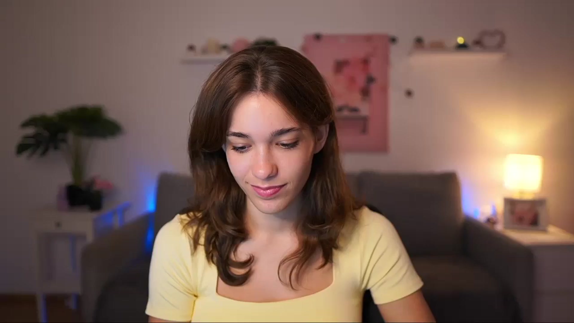 Gallery image thumbnail from Kissiecat's myfreecams stream on, 09/04/2025, 13:33 image 1 of 20