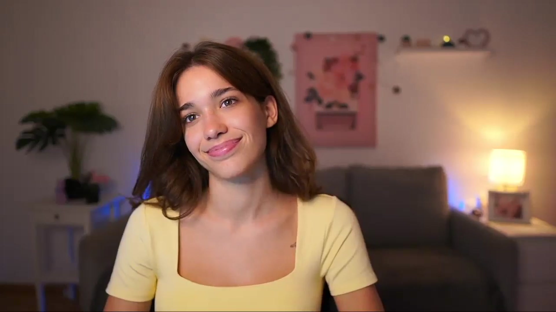 Gallery image thumbnail from Kissiecat's myfreecams stream on, 09/04/2025, 13:33 image 13 of 20