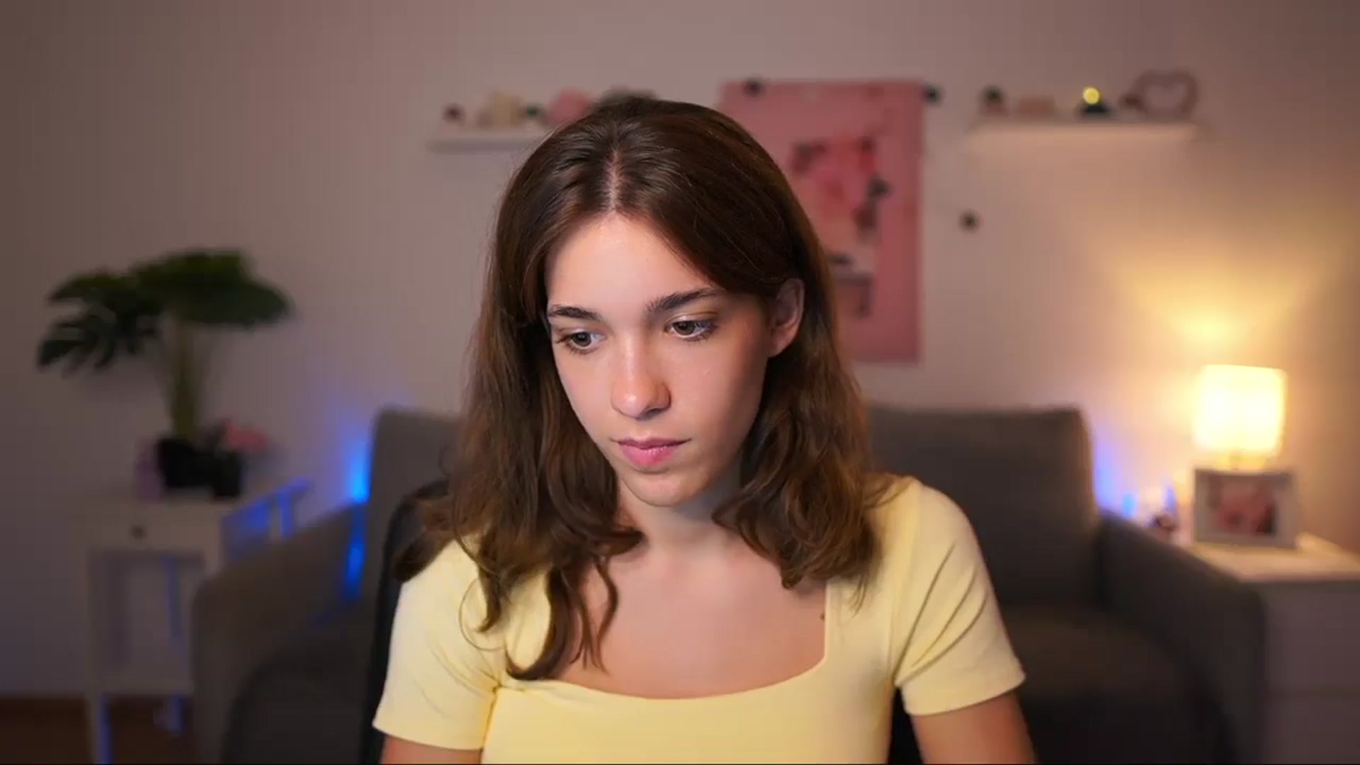 Gallery image thumbnail from Kissiecat's myfreecams stream on, 09/04/2025, 14:00 image 11 of 20