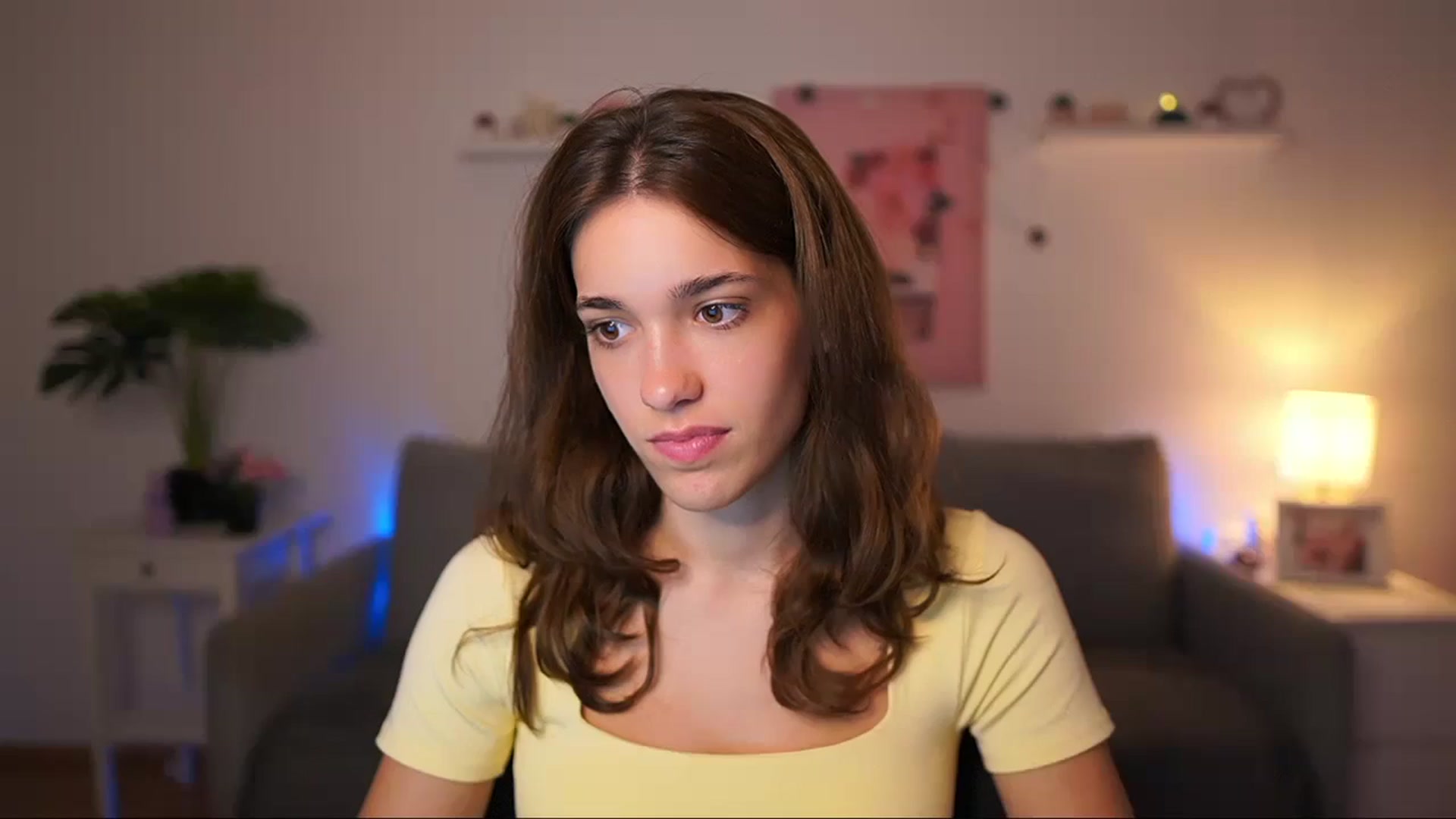 Gallery image thumbnail from Kissiecat's myfreecams stream on, 09/04/2025, 14:00 image 1 of 20